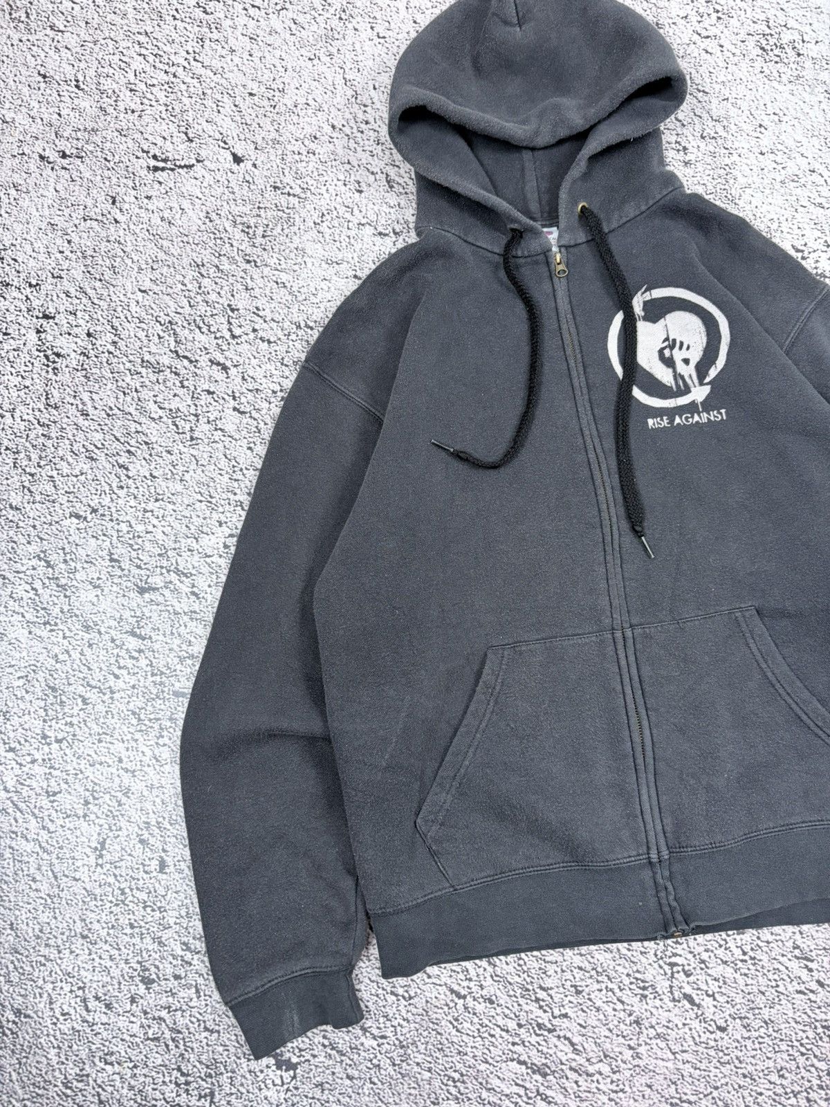 Band Tees Vintage Rise Against Faded Black Zip Up Hoodie Size M Size US M / EU 48-50 / 2 - 3 Thumbnail