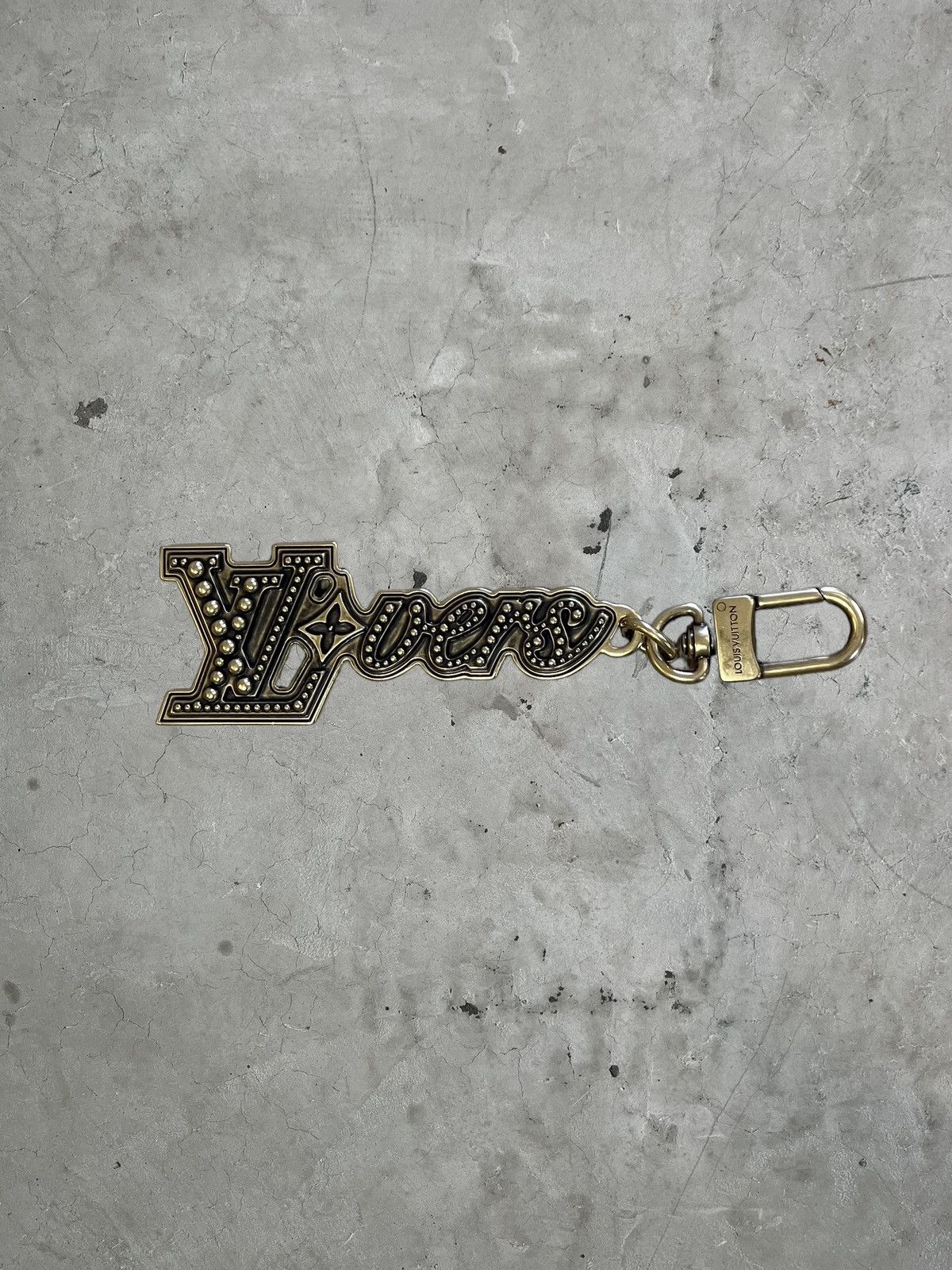 Louis Vuitton Louis Vuitton LOVERS Key Chain Accessory Size ONE SIZE - 1 Thumbnail