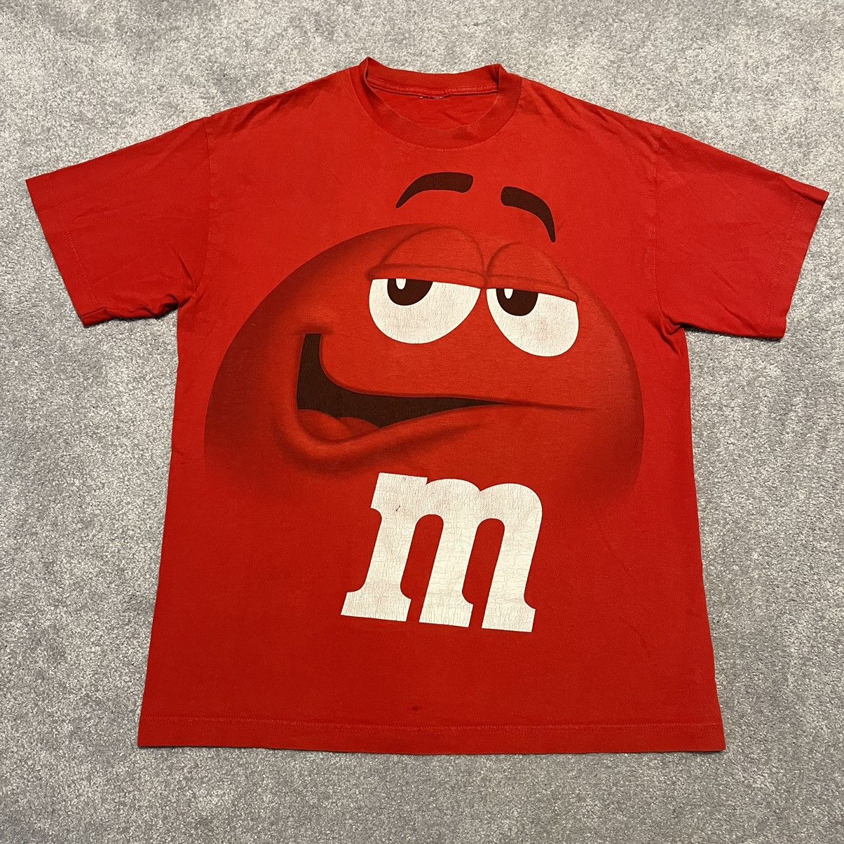 Vintage Vintage 2000s M&M Big Graphic All Over Print Red Logo Tee Size US L / EU 52-54 / 3 - 1 Thumbnail