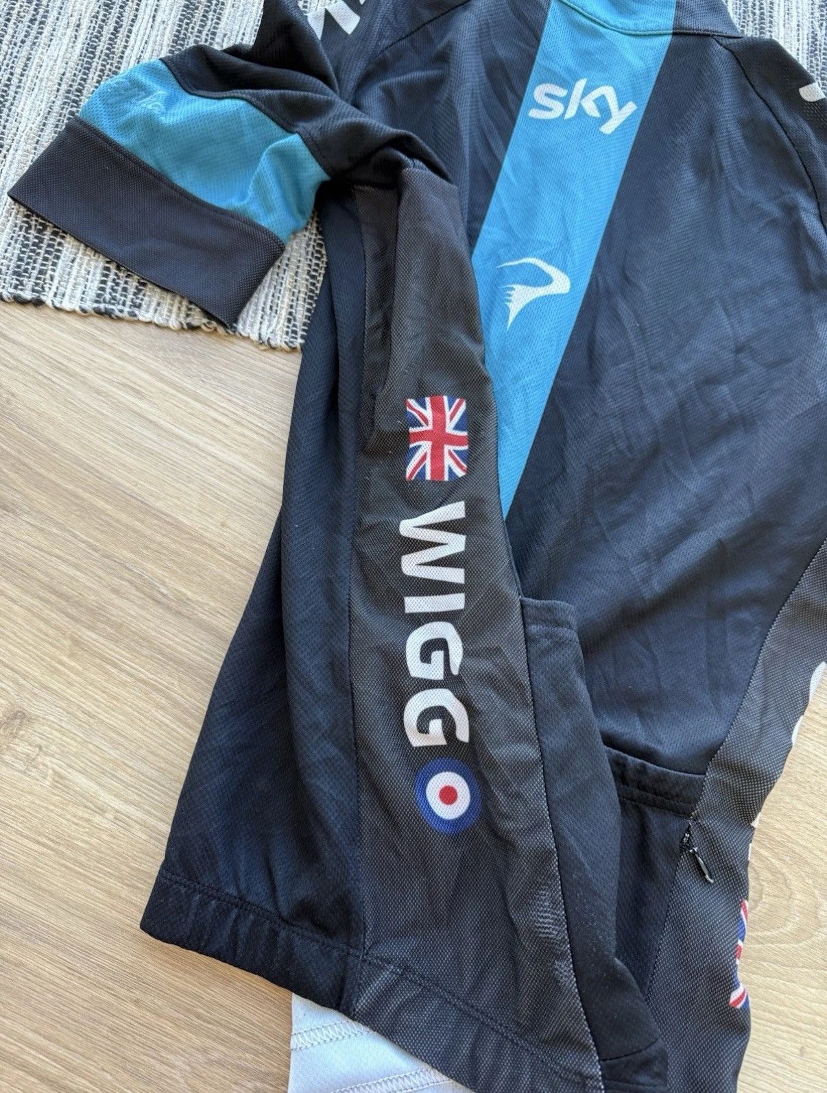 Rapha Rapha Team Sky Wiggo 2013 Mens`s Short Sleeve Jersey Rare Size US M / EU 48-50 / 2 - 22 Thumbnail