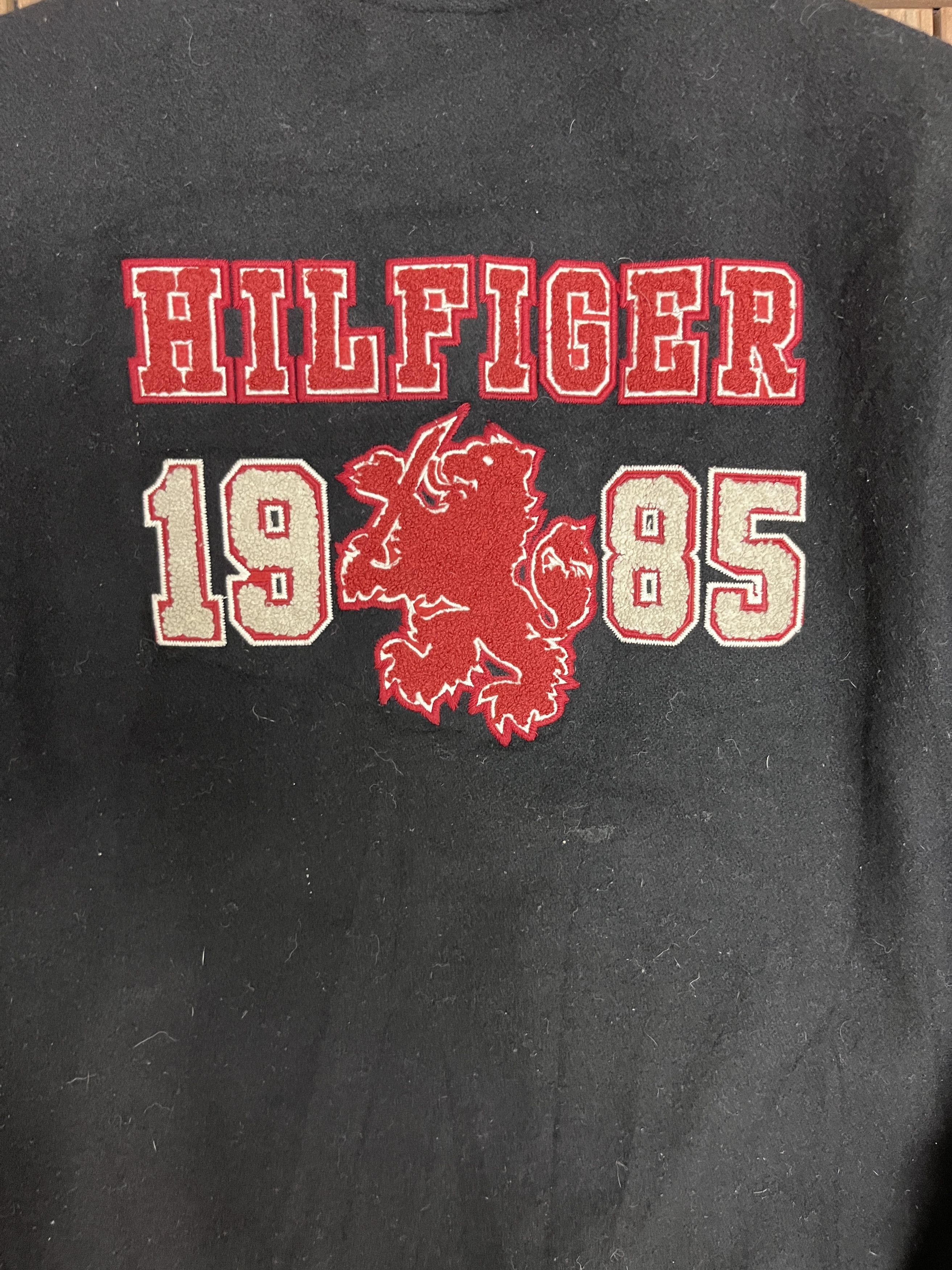Tommy Hilfiger × Vintage Tommy Hilfiger Vintage Black Wool Varsity Jacket Size US L / EU 52-54 / 3 - 5 Thumbnail