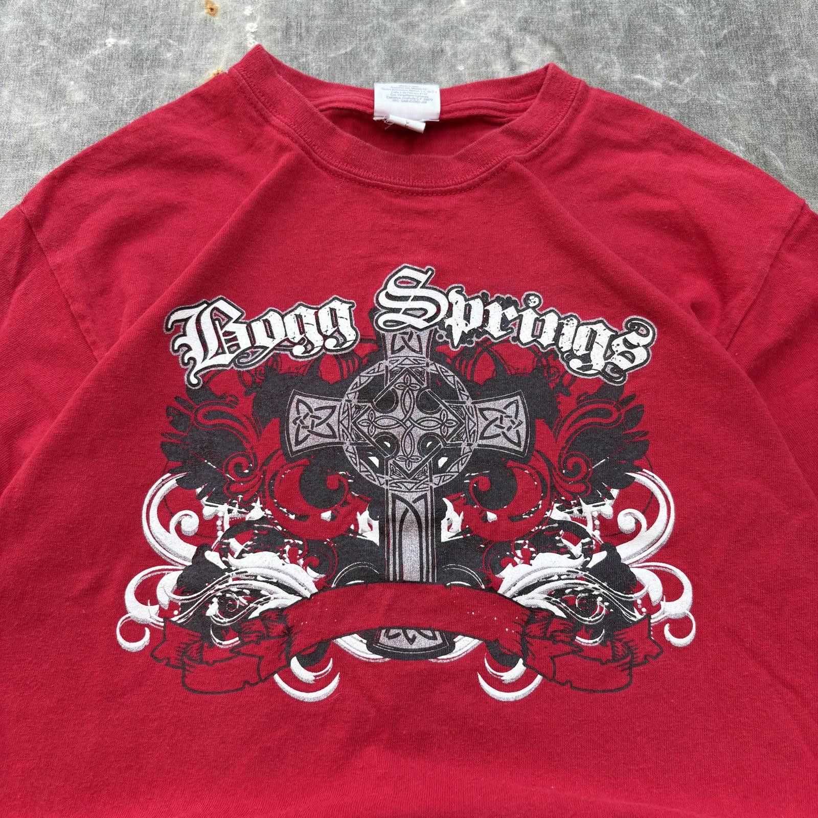 Gildan Vintage Y2K Affliction Cross Jesus Grunge Women’s Baby Tee Size S / US 4 / IT 40 - 2 Thumbnail
