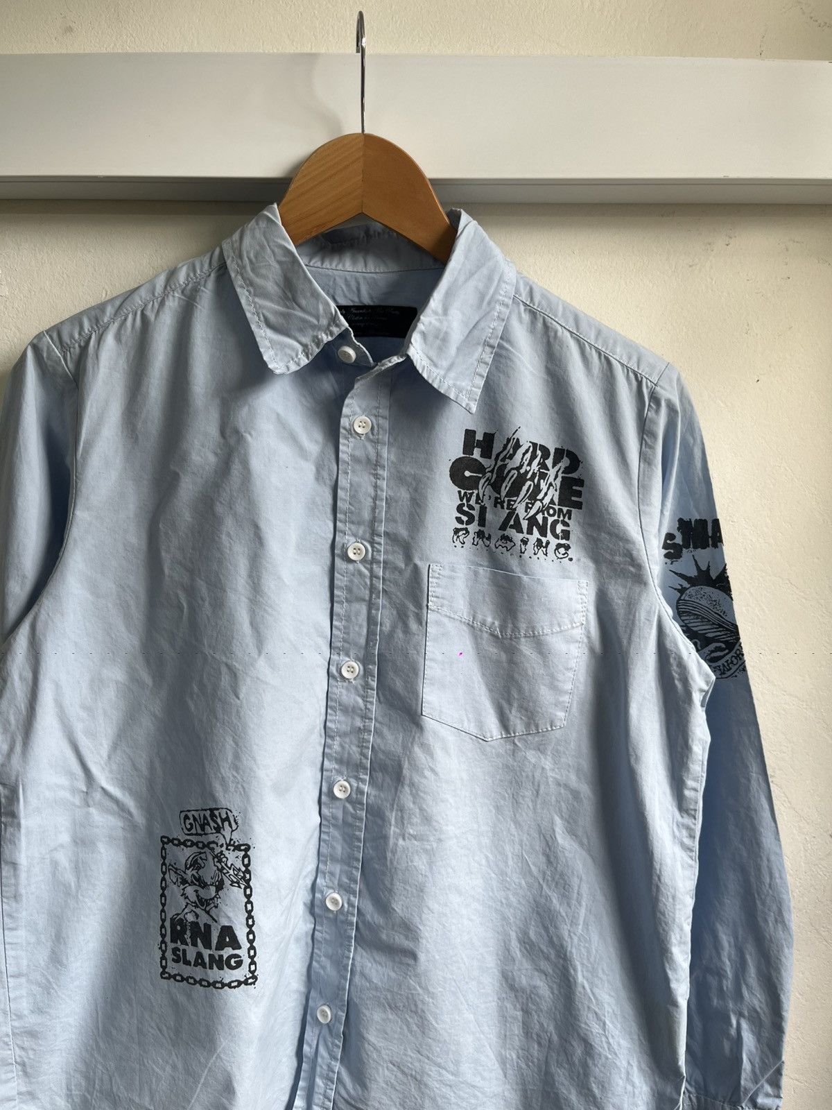 Japanese Brand Vintage RNA Inc Grunge Is Dead Shirt Size US S / EU 44-46 / 1 - 5 Thumbnail