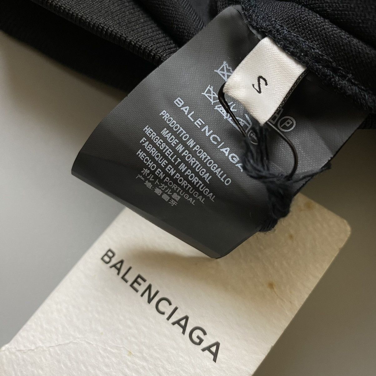 Balenciaga SS17 Demna Gvasalia era Balenciaga power shoulder jacket Size US S / EU 44-46 / 1 - 10 Thumbnail