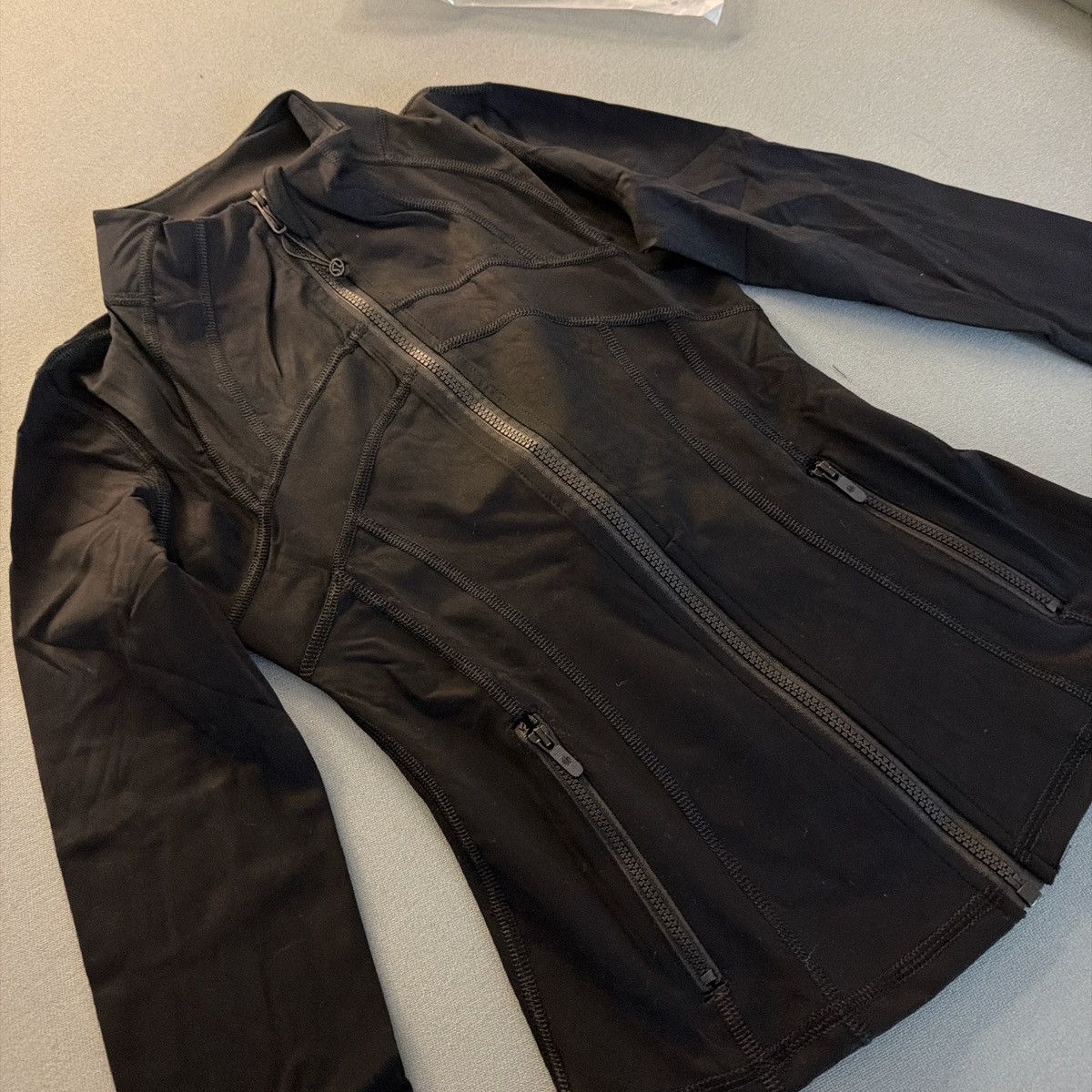 Lululemon LULU Tight Zip Up Size S / US 4 / IT 40 - 2 Thumbnail