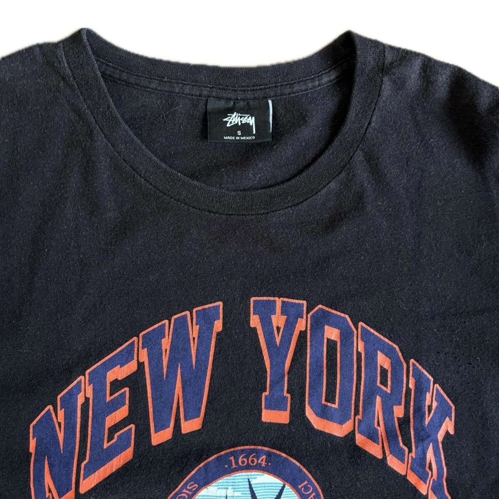 Stussy Stüssy New York Graphic T Shirt Black Blue Orange S Size US S / EU 44-46 / 1 - 3 Thumbnail