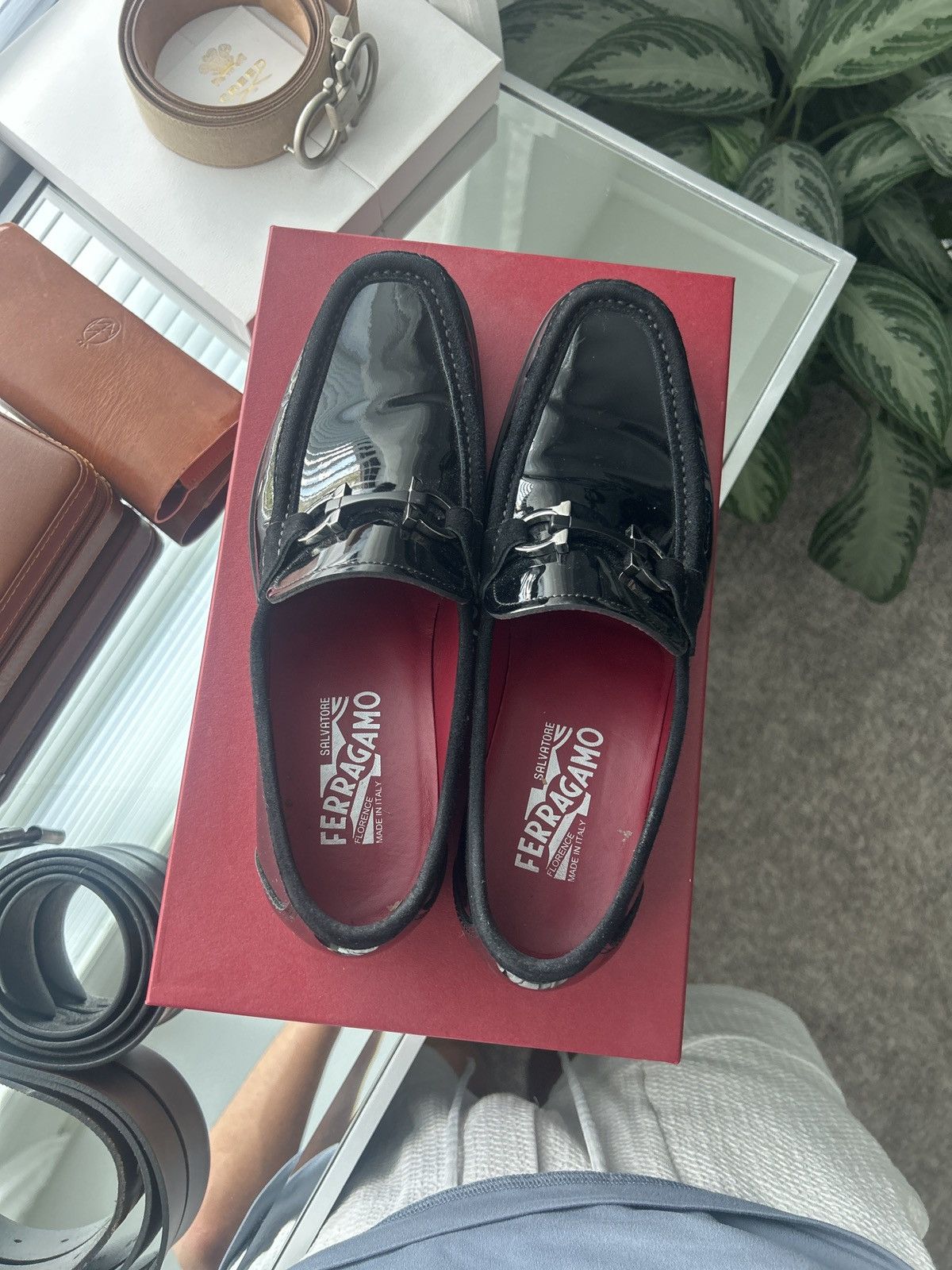 Salvatore Ferragamo Salvatore Ferragamo Grazioso 2 Patent Leather Loafers Size US 8 / EU 41 - 6 Thumbnail