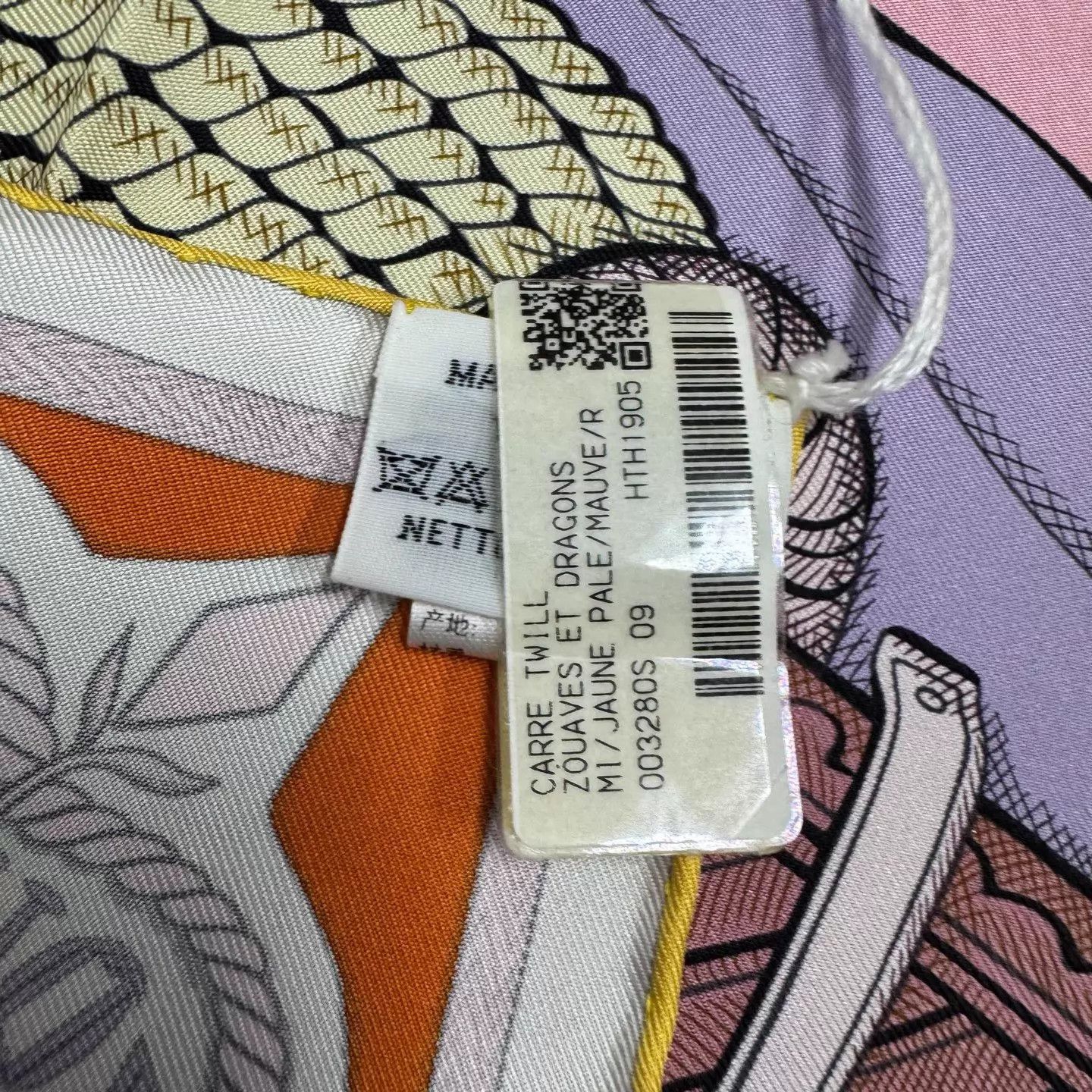 Hermes Hermes Zouave et Dragon Silk Scarf New with Tags Size ONE SIZE - 4 Thumbnail