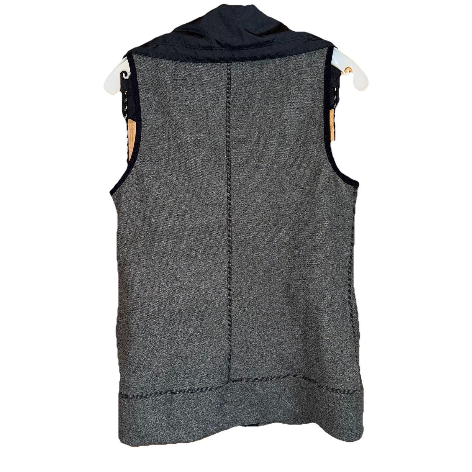 Under Armour Under Armour UA Cold Gear Full Zip Vest Gray Womens Size S Size S / US 4 / IT 40 - 2 Thumbnail