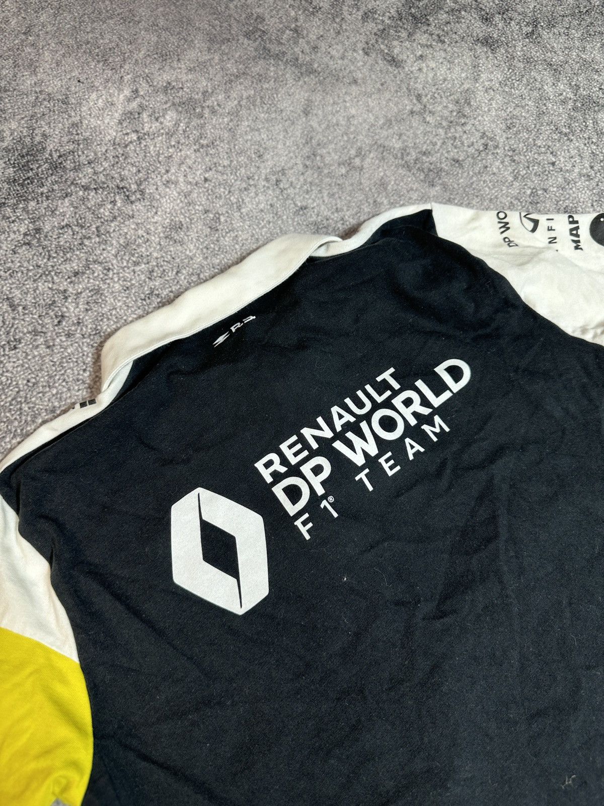 Formula 1 × Vintage Le Coq Sportif Renault F1 Team T-shirt Streetwear Racing M Size US M / EU 48-50 / 2 - 7 Thumbnail