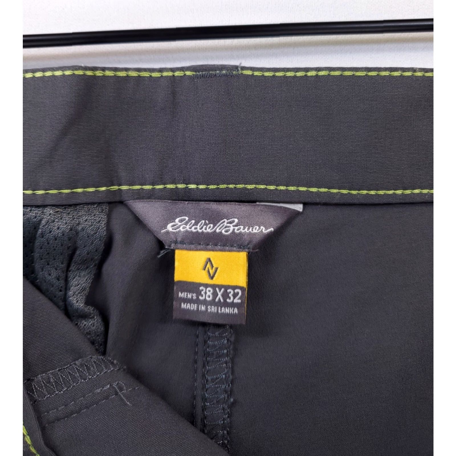 Eddie Bauer Eddie Bauer First Ascent Performance Pants Gray Mens 39 x 32 Chino Inseam 32 Regular Pants Mens Gray 39 32 Size US 39 - 2 Thumbnail