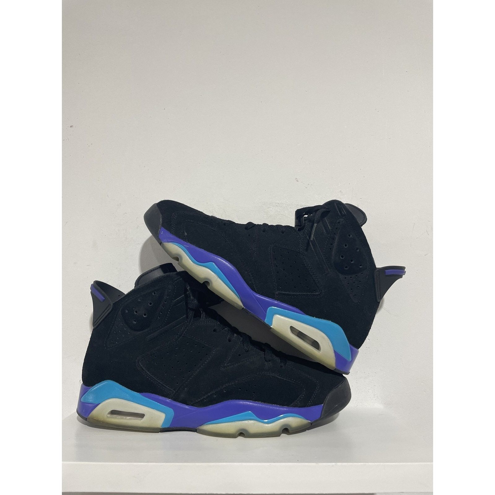 Jordan Brand JORDAN 6 AQUA SIZE 13 PREOWNED Size US 13 / EU 46 - 1 Thumbnail