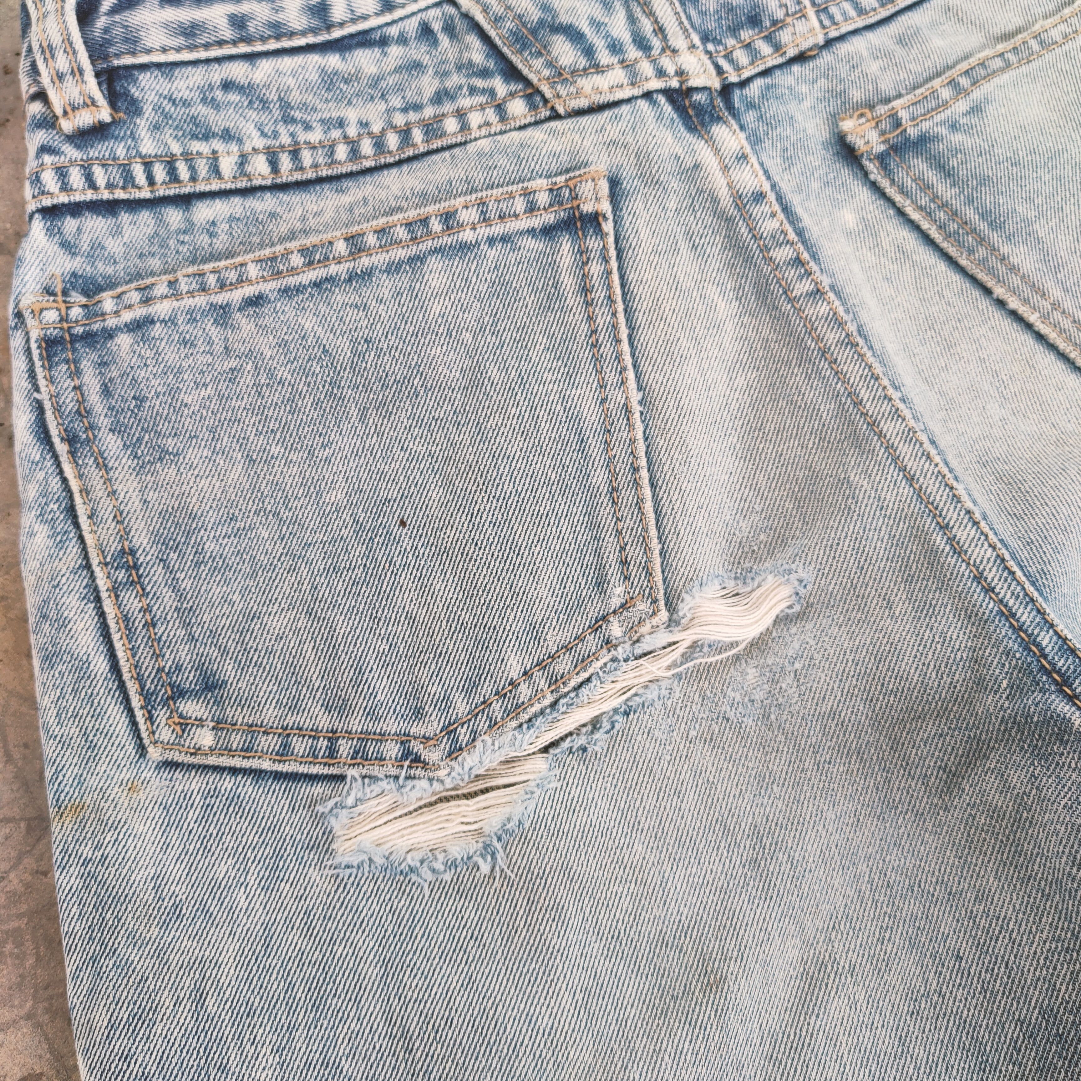 Express VINTAGE EXPRESS.CO DISTRESSED FADED JEANS DENIM PANTS Size US 27 - 11 Thumbnail
