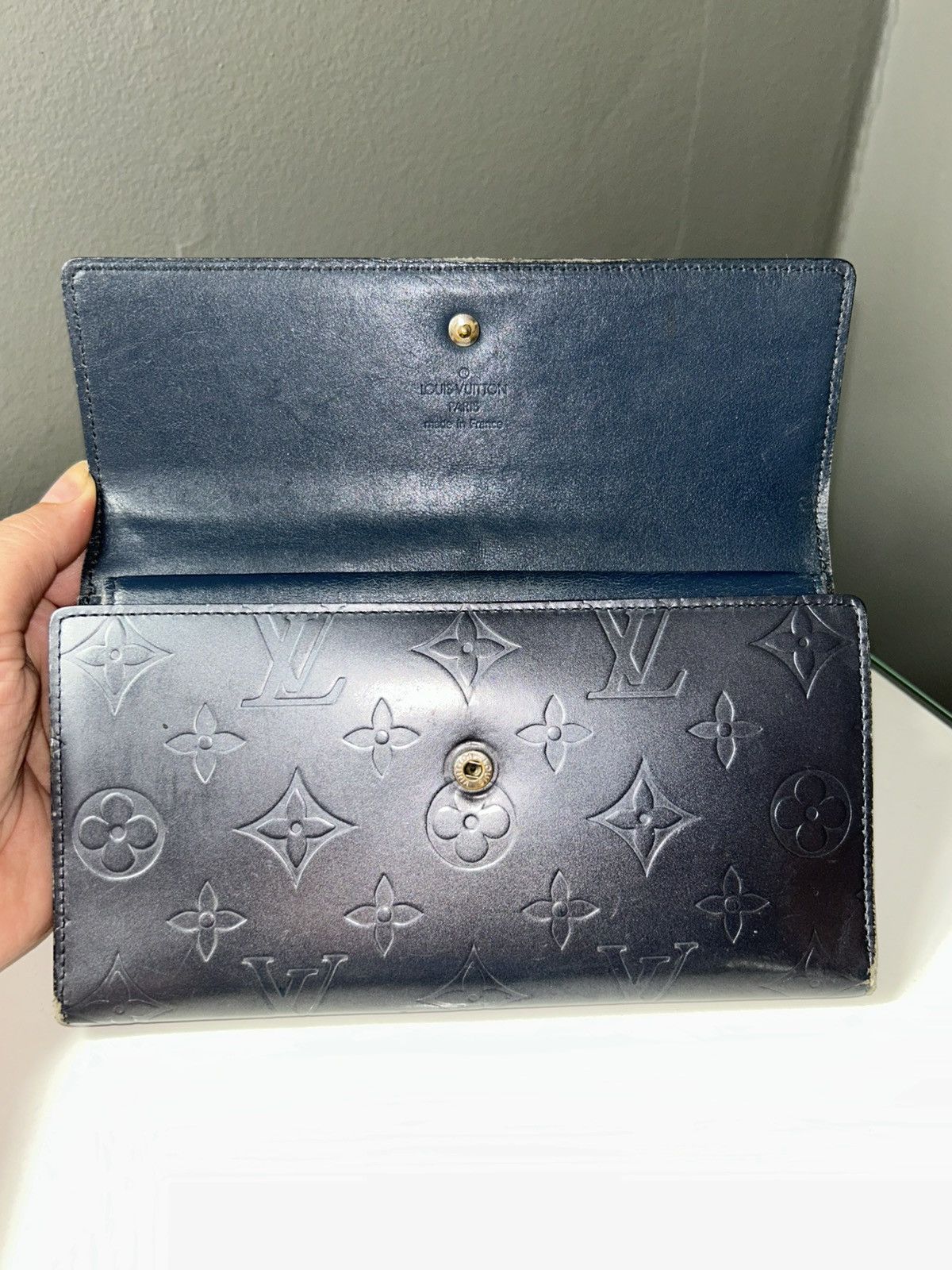 Louis Vuitton Louis Vuitton Gray Vernis Mat Porte Tresor Int’l Wallet Size ONE SIZE - 3 Thumbnail
