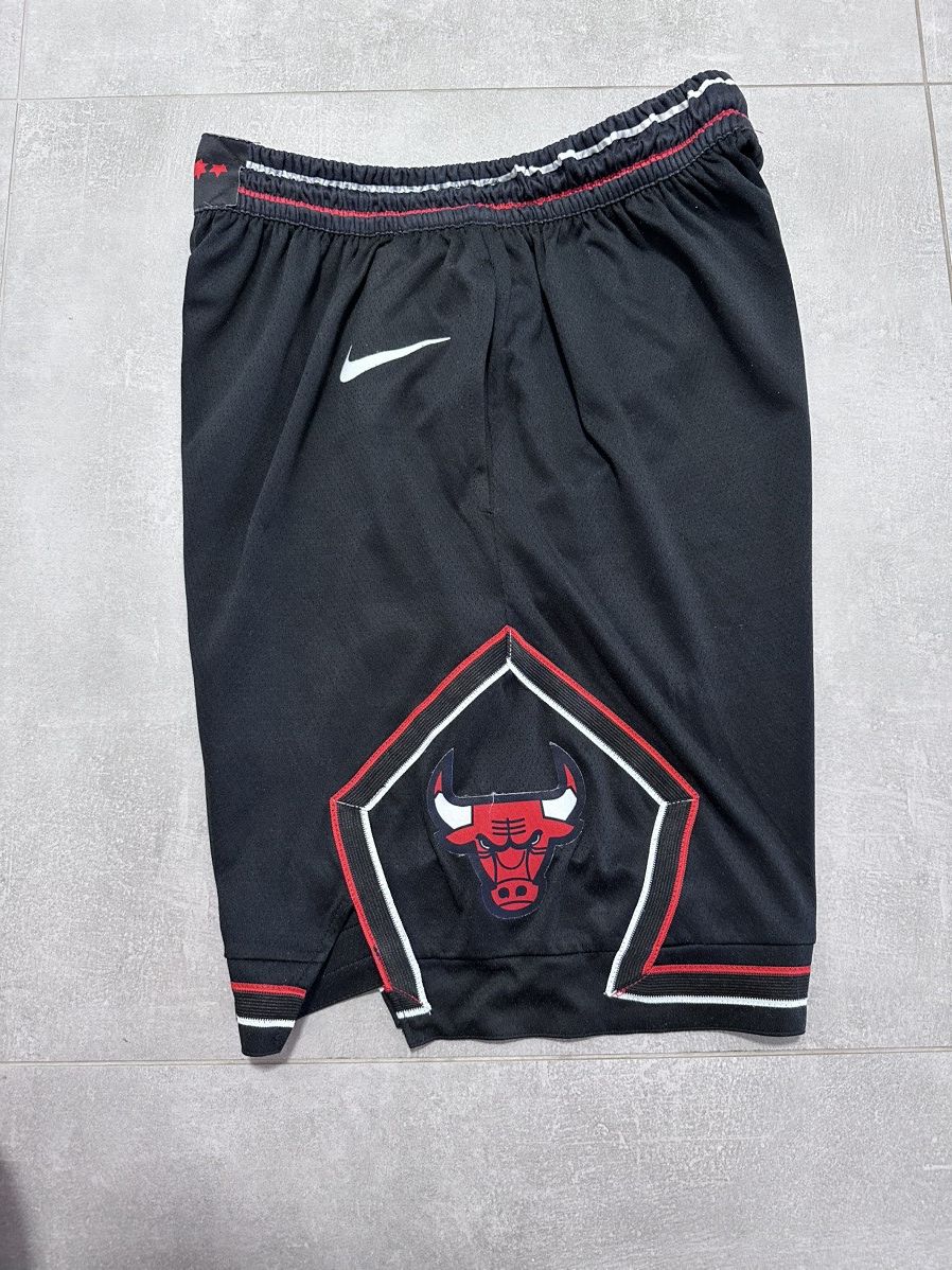 NBA × Nike Nike Chicago Bulls Authentic Black NBA Engineered Shorts L Size US 34 / EU 50 - 4 Thumbnail