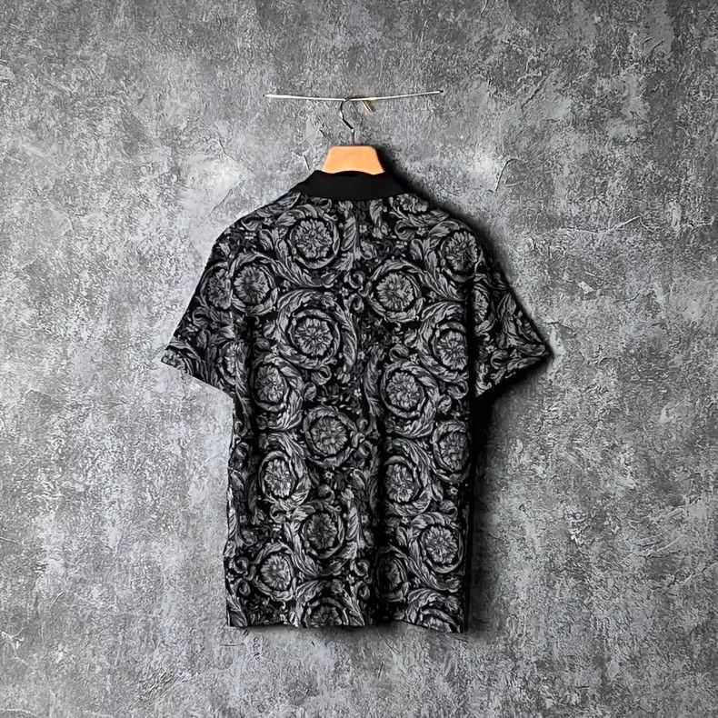 Versace Versace Embroidered Medusa T-shirt Size US L / EU 52-54 / 3 - 2 Thumbnail