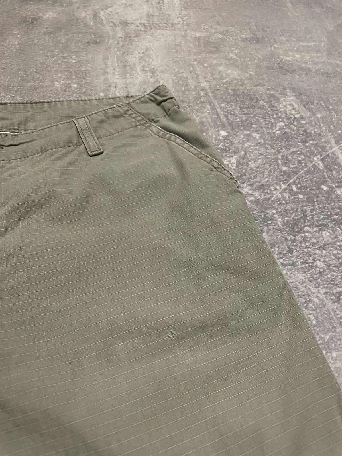 Carhartt Vintage Carhartt Distressed Cargo Pants Size US 28 / EU 44 - 11 Thumbnail