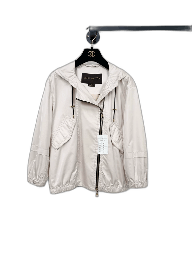 Louis Vuitton Louis Vuitton Lightweight Windbreaker Jacket Size XS / US 0-2 / IT 36-38 - 1 Thumbnail