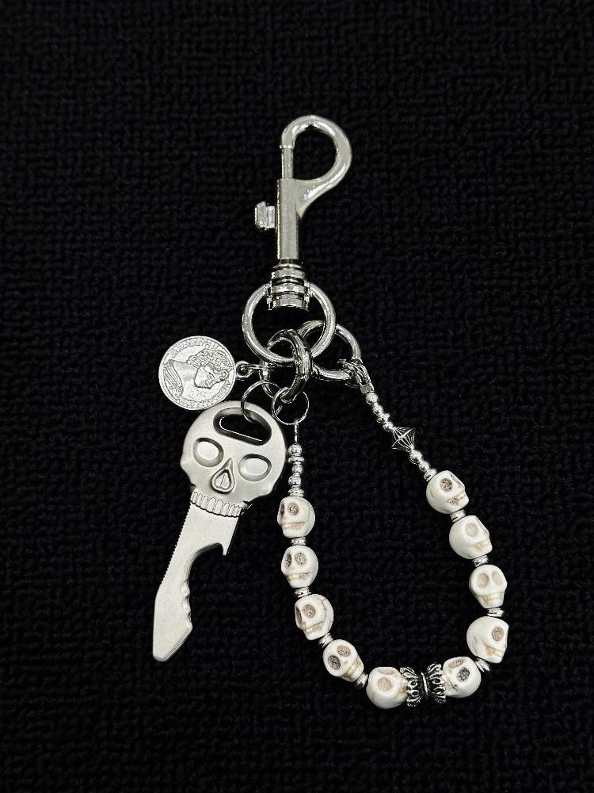 Jewelry White Skeleton keychain,Jeans KeyChain,Y2k Keychain Size ONE SIZE - 2 Thumbnail