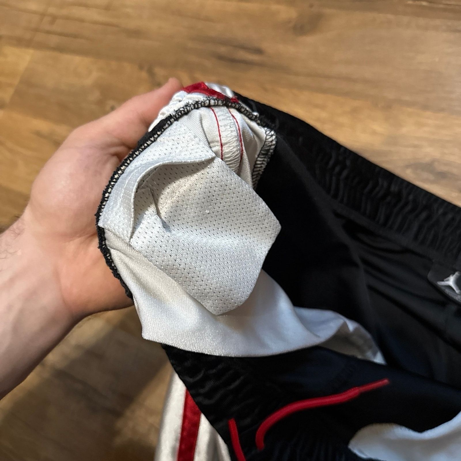 Jordan Brand Y2K Air Jordan Silky Dazzle Shiny Shorts Size US 36 / EU 52 - 6 Thumbnail