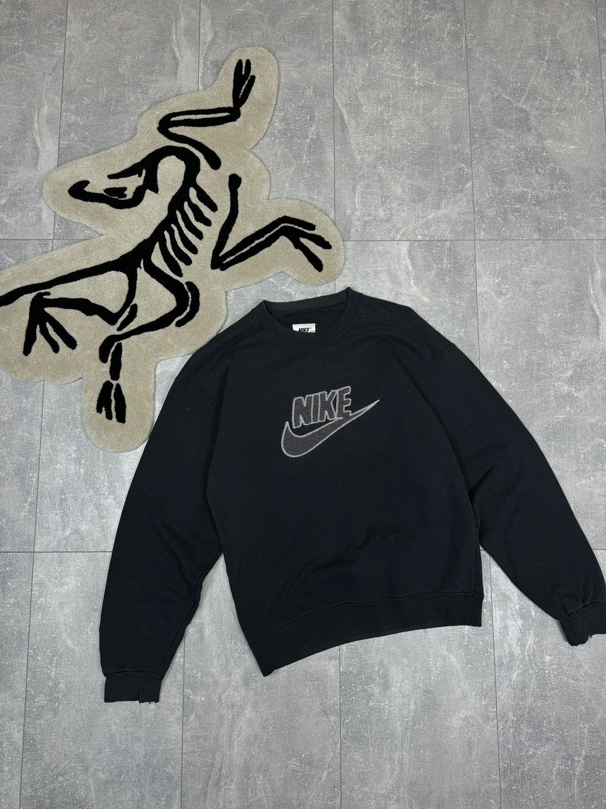 Mens Vintage Nike big logo sweatshirt 90s swoosh faded