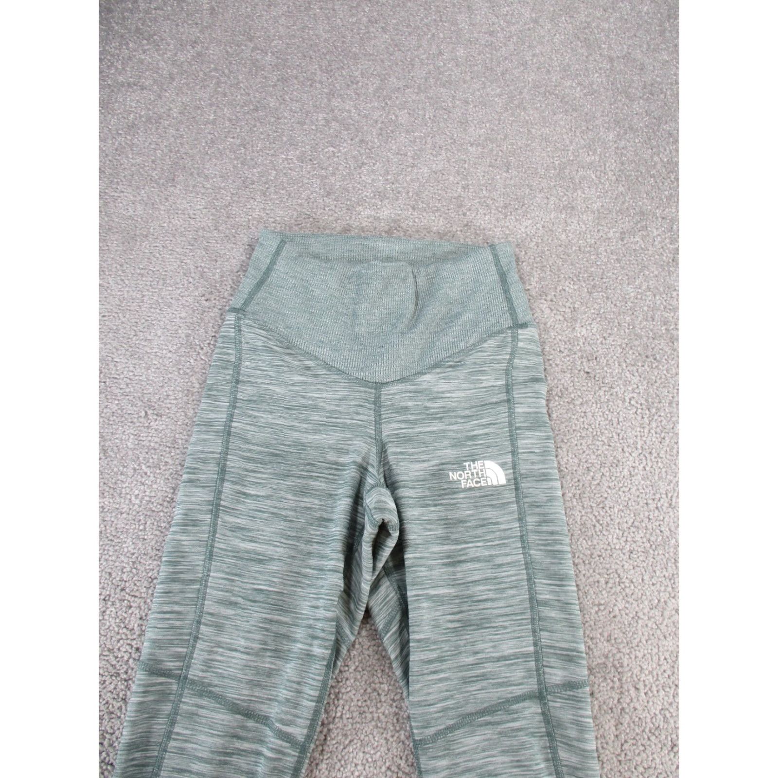 The North Face The North Face Leggings Womens XS Heather Green Cropped Athletic Activewear Pants Womens XS Green Athleisure 90s? Size 26" / US 2 / IT 38 - 2 Thumbnail