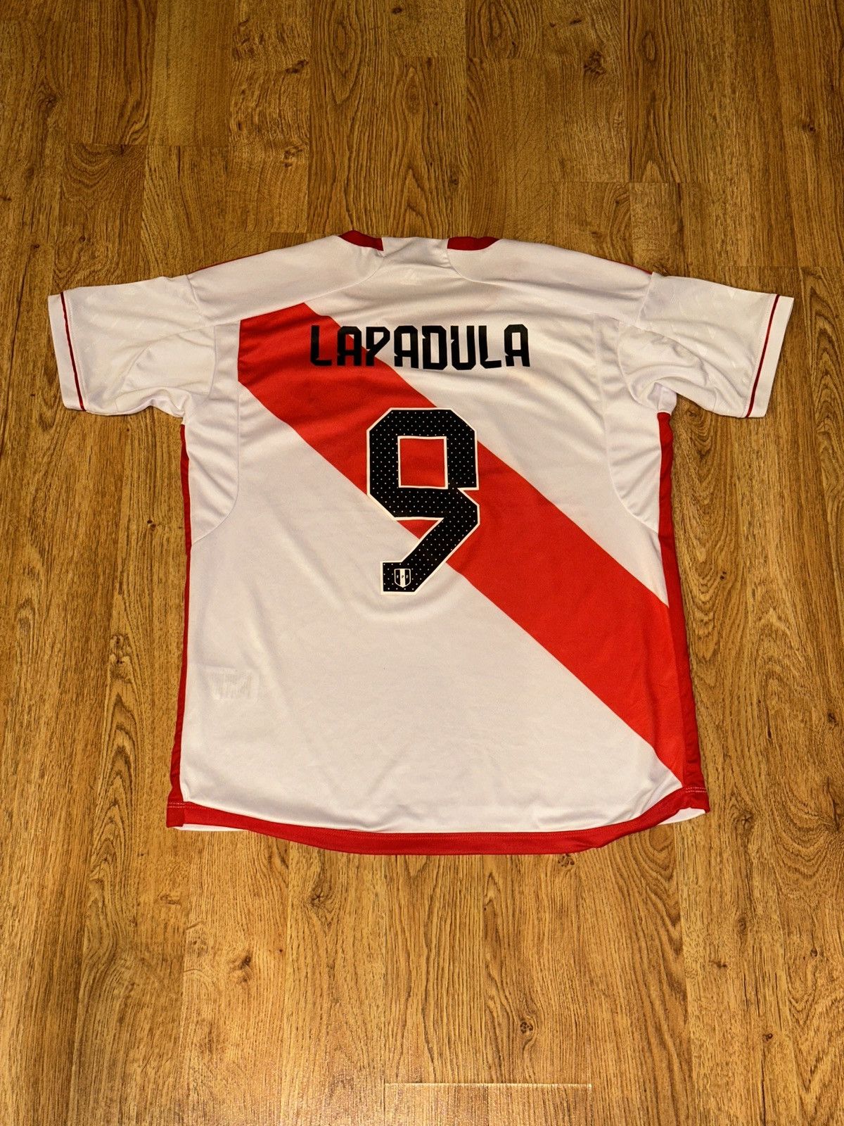 Adidas Peru National Team Jersey Soccer Adidas Lapadula #9 Men LRG Size US L / EU 52-54 / 3 - 10 Thumbnail