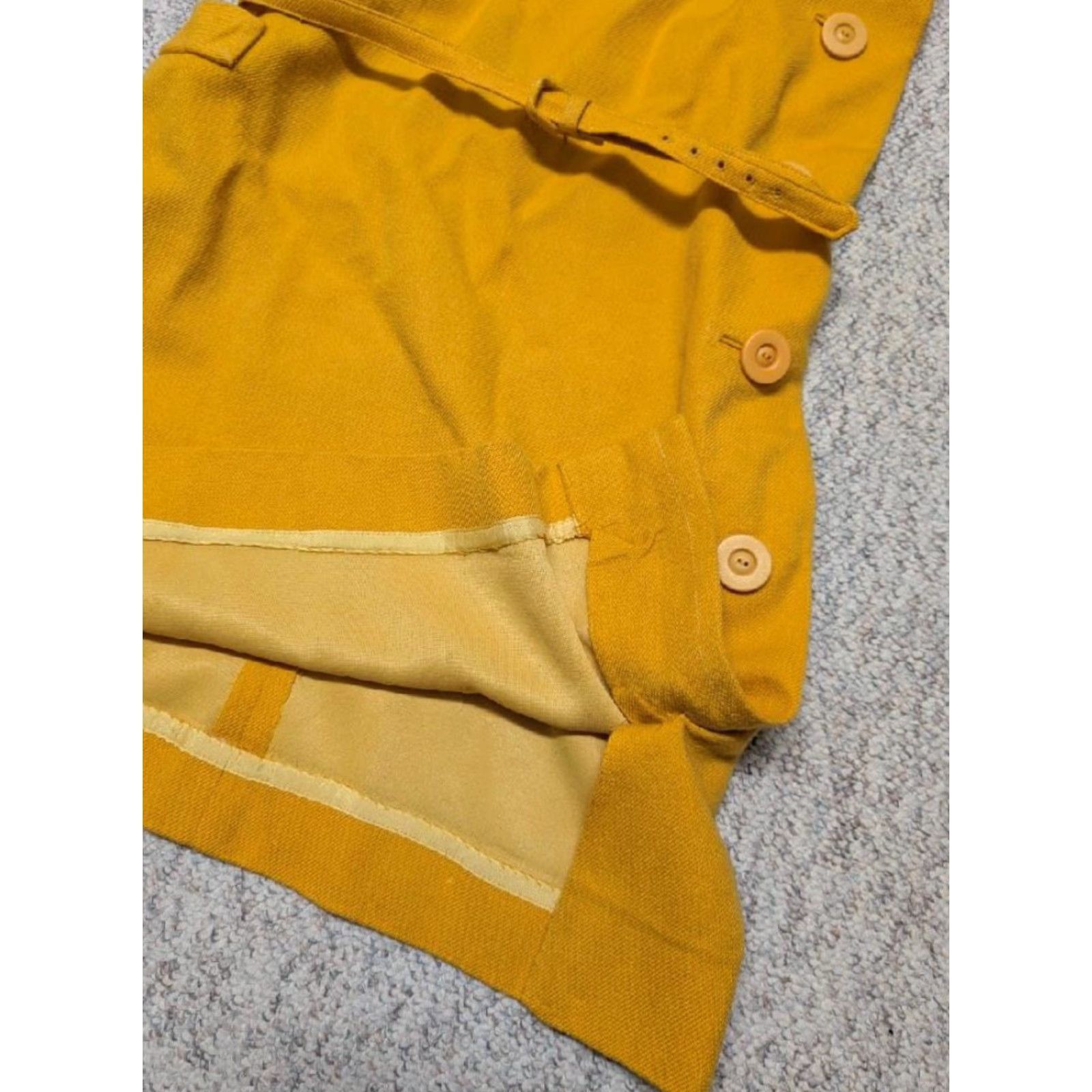 VINTAGE 1960s GO-GO wool dress L yellow MOD belted flight attendant stewardess Leslie Pomer
