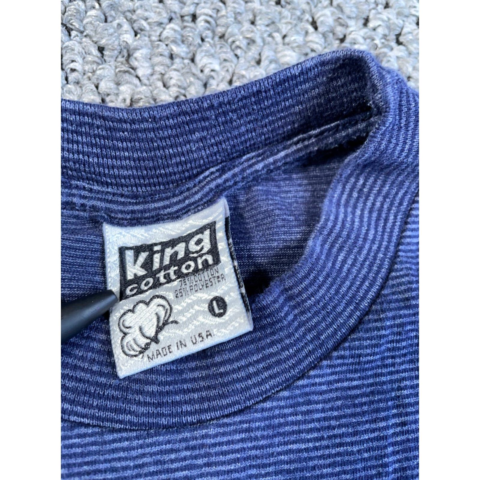 Vintage VTG 90s Las Vegas Tigers Extinction Print T-Shirt Adult Medium Blue Striped USA Shirt Size US M / EU 48-50 / 2 - 3 Thumbnail