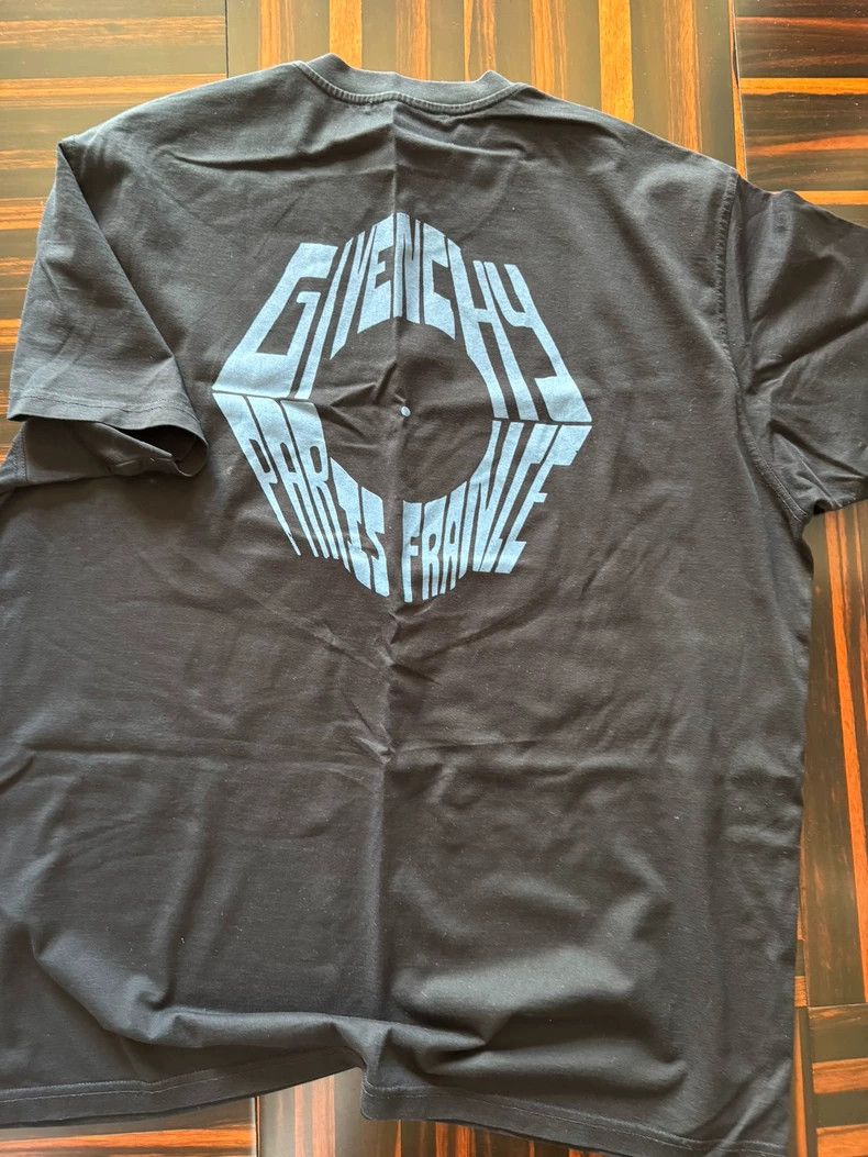 Givenchy Givenchy Short Sleeve T-Shirt Size US L / EU 52-54 / 3 - 3 Thumbnail