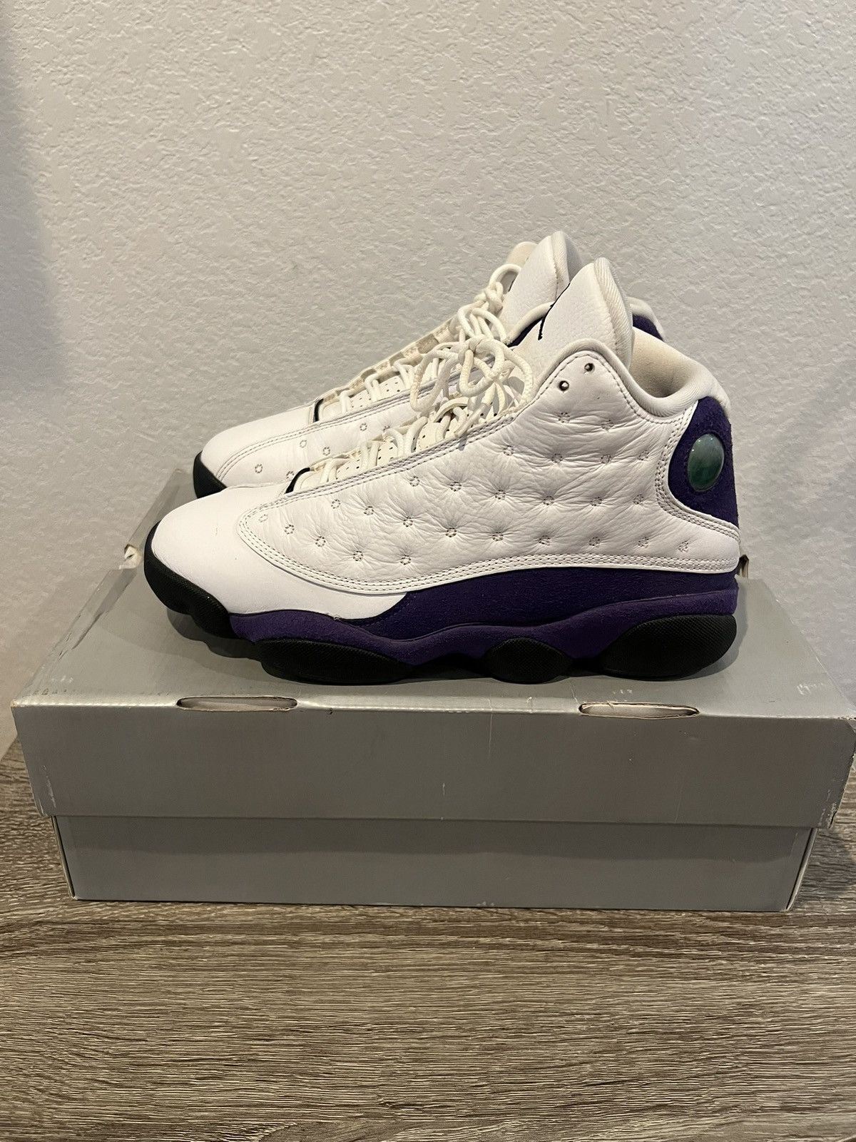 Jordan Brand Jordan 13 lakers Size US 8 / EU 41 - 1 Thumbnail