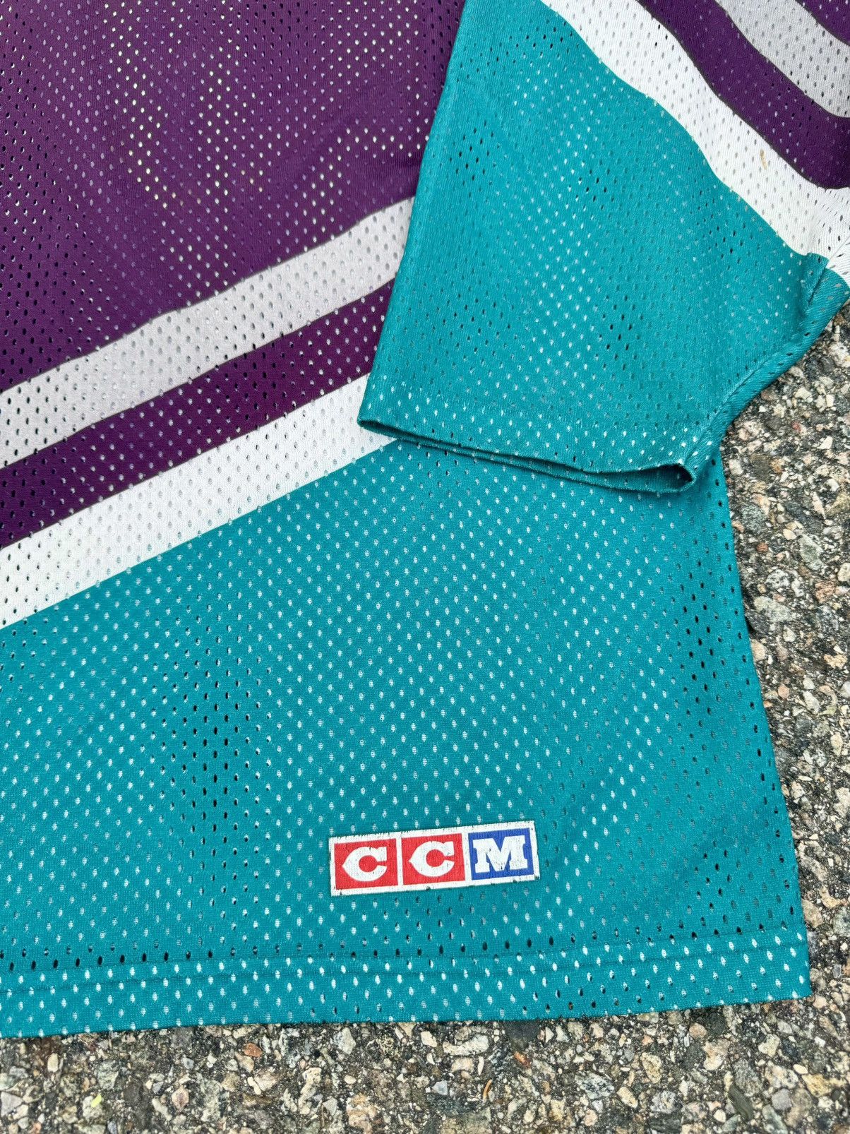 Ccm × Vintage Mighty Ducks CCM Vintage 90’s Movie Hockey Jersey Size US M / EU 48-50 / 2 - 4 Thumbnail