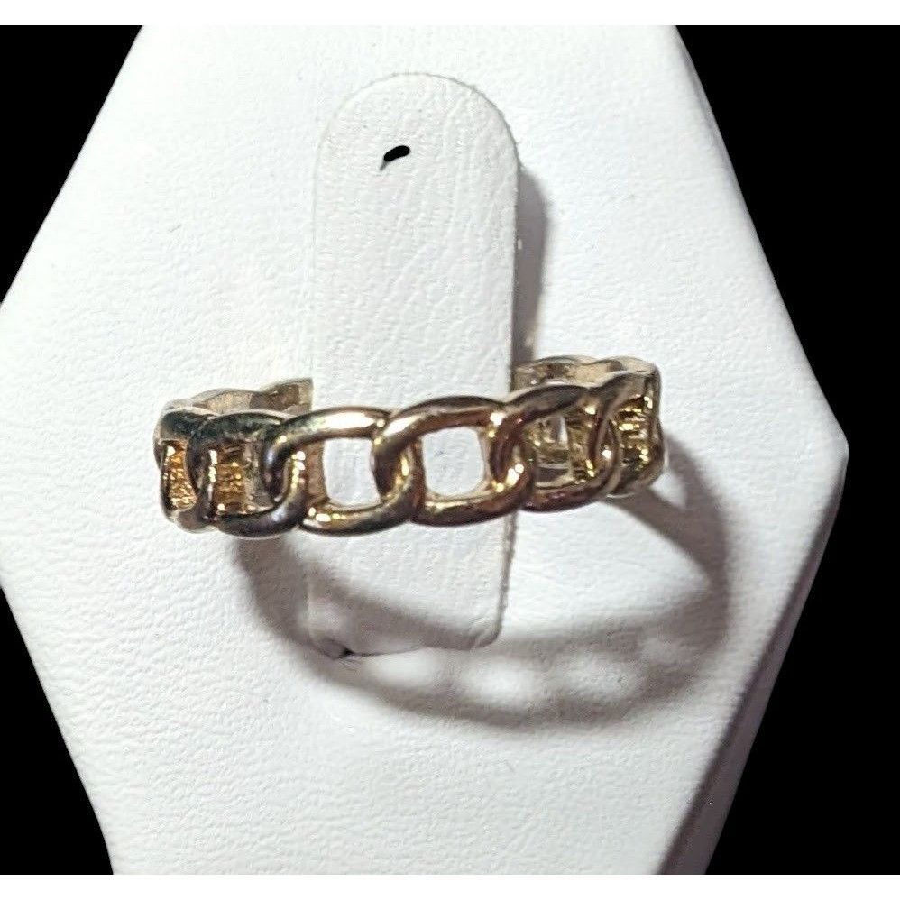 Other Punk Chain Link Shaped Gold Tone Fashion Ring Size 7 3/4 Size ONE SIZE - 3 Thumbnail