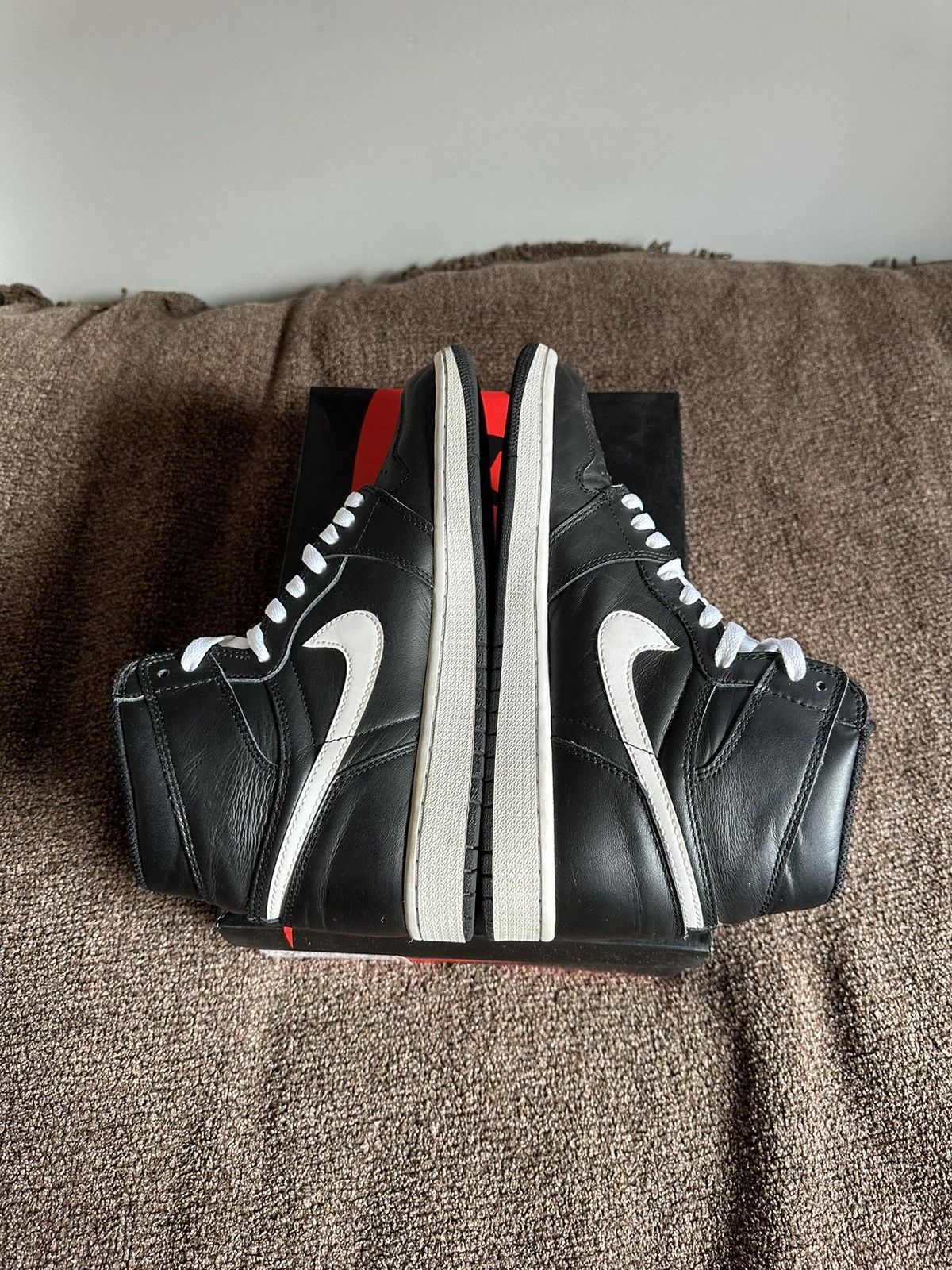 Jordan Brand “Ying Yang Black” Air Jordan 1 Retro High Size US 9 / EU 42 - 5 Thumbnail