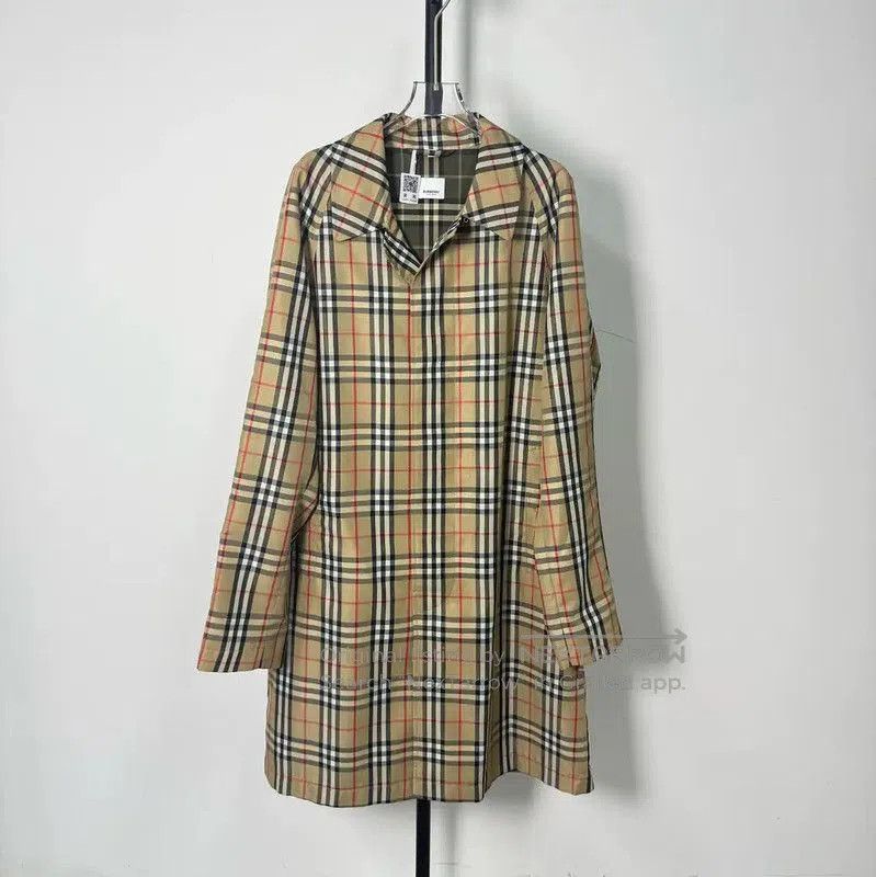 Burberry Burberry Colorblock Cotton Women's Trench Coat. Size M / US 6-8 / IT 42-44 - 1 Thumbnail