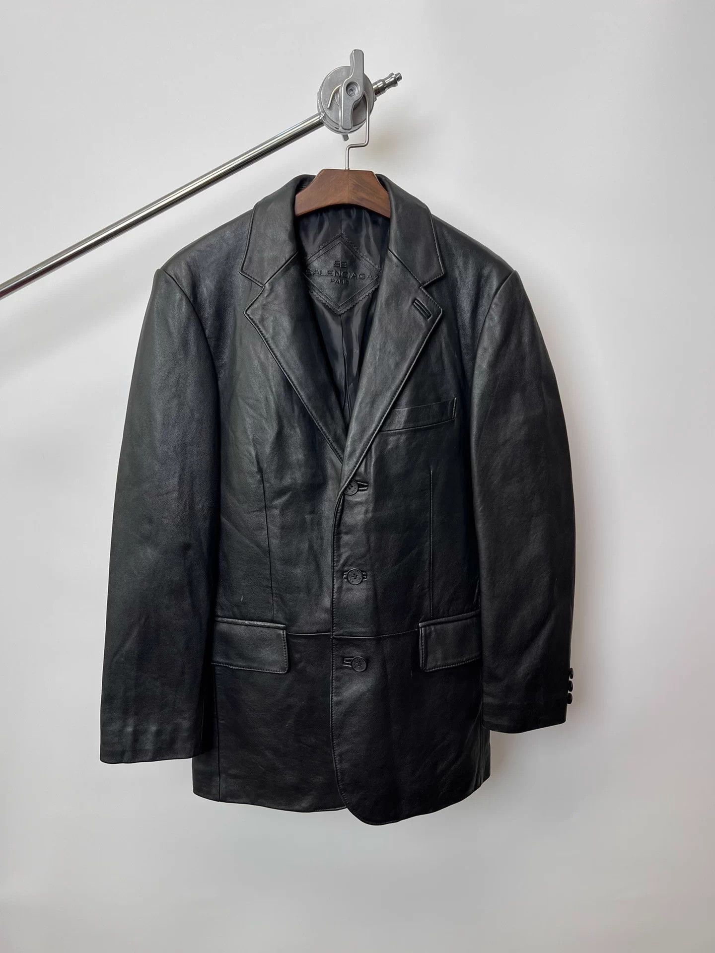 Balenciaga Balenciaga Vintage Sheepskin Tailored Blazer Size 3 Size US L / EU 52-54 / 3 - 1 Thumbnail