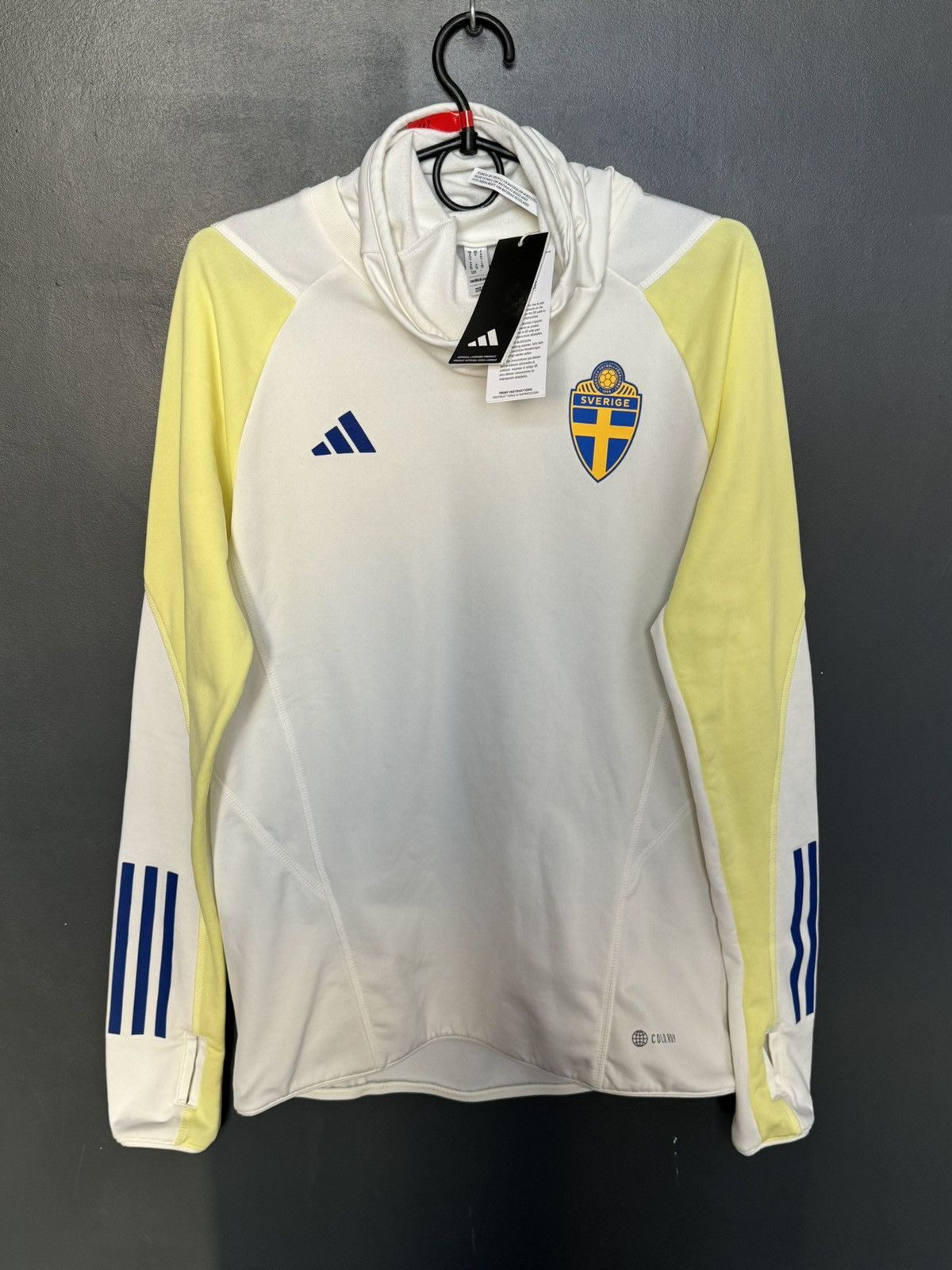 Adidas New Sweden National Team Training Football Long Sleeve Shirt Size M / US 6-8 / IT 42-44 - 1 Thumbnail