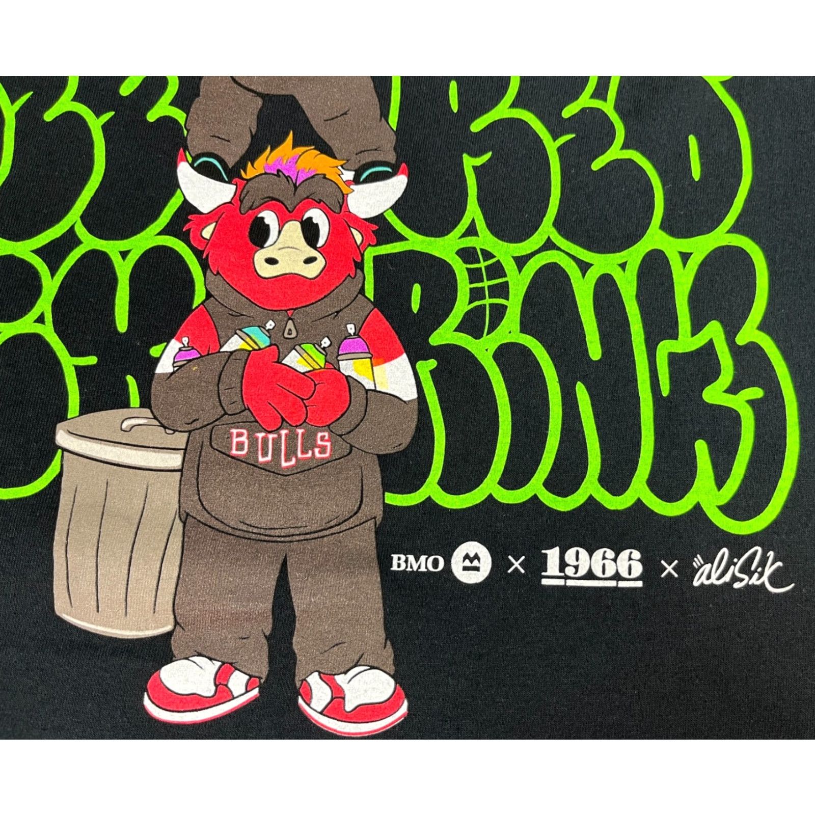 Port & Company Chicago Bulls T-Shirt Port & Company Black Cotton Size L Crew Neck Short Sleeve Graffiti Ali Six 1966 Size US L / EU 52-54 / 3 - 4 Thumbnail