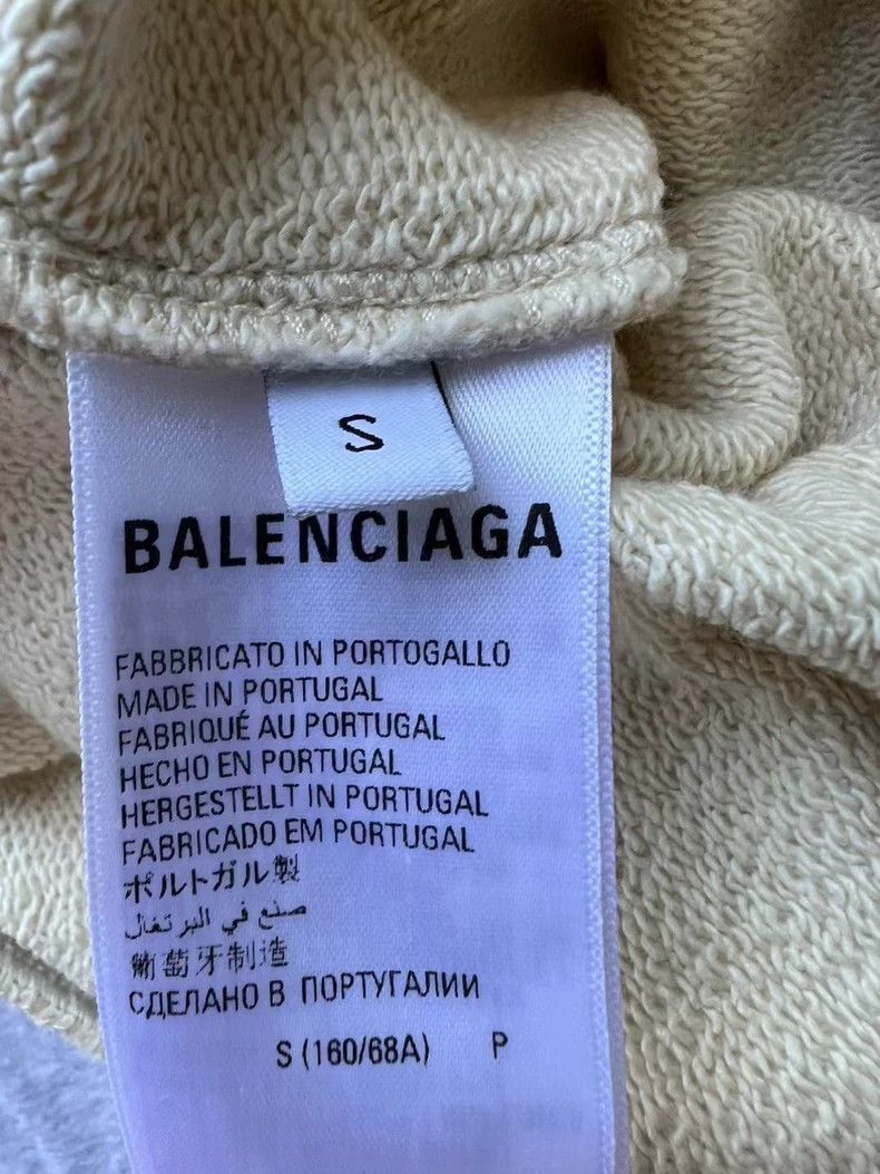 Balenciaga Balenciaga size S Solid Embroidered Coke Shorts Size US 27 - 4 Thumbnail