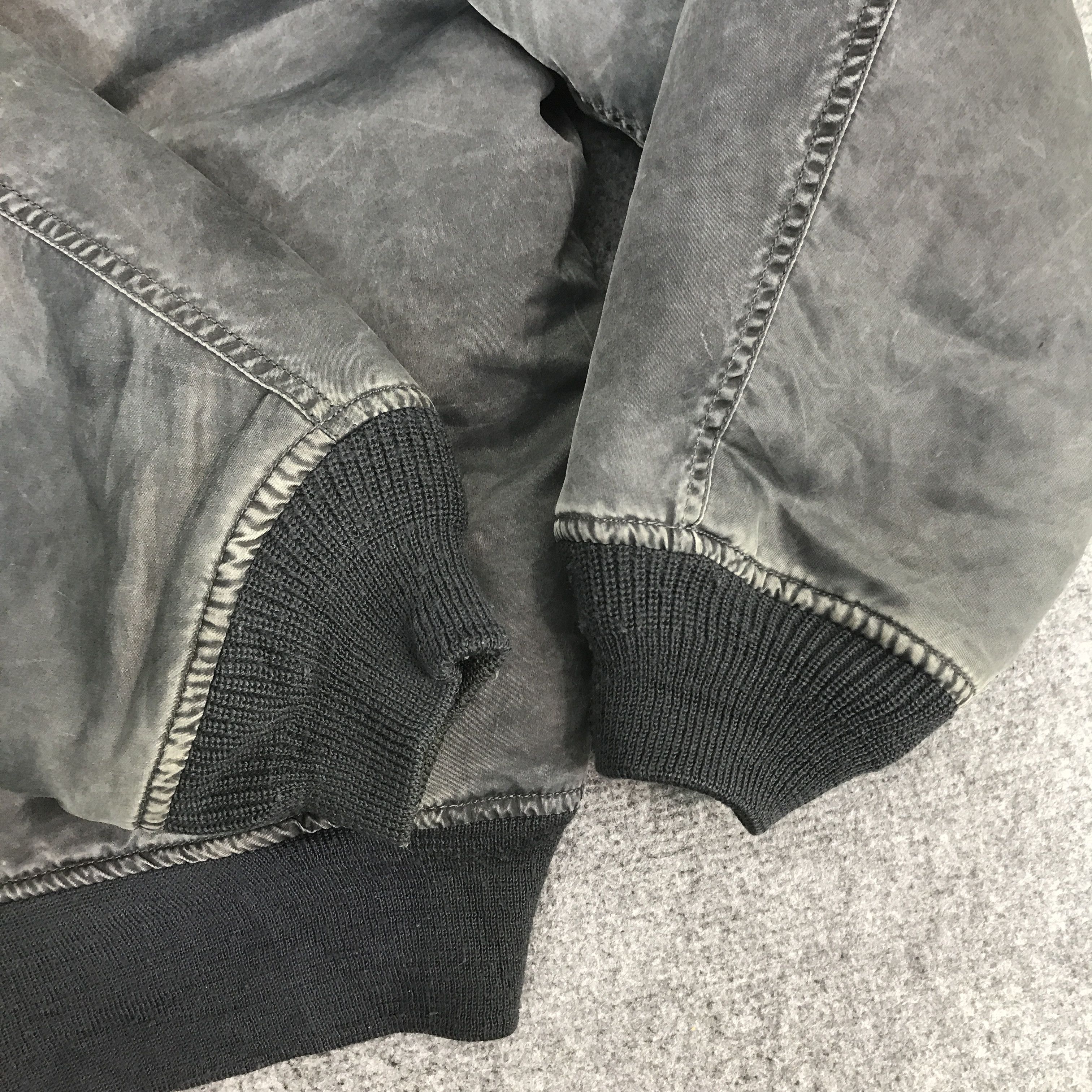 Japanese Brand Vtg air force intermediate Ma-1 design Bomber jacket Size US L / EU 52-54 / 3 - 7 Thumbnail