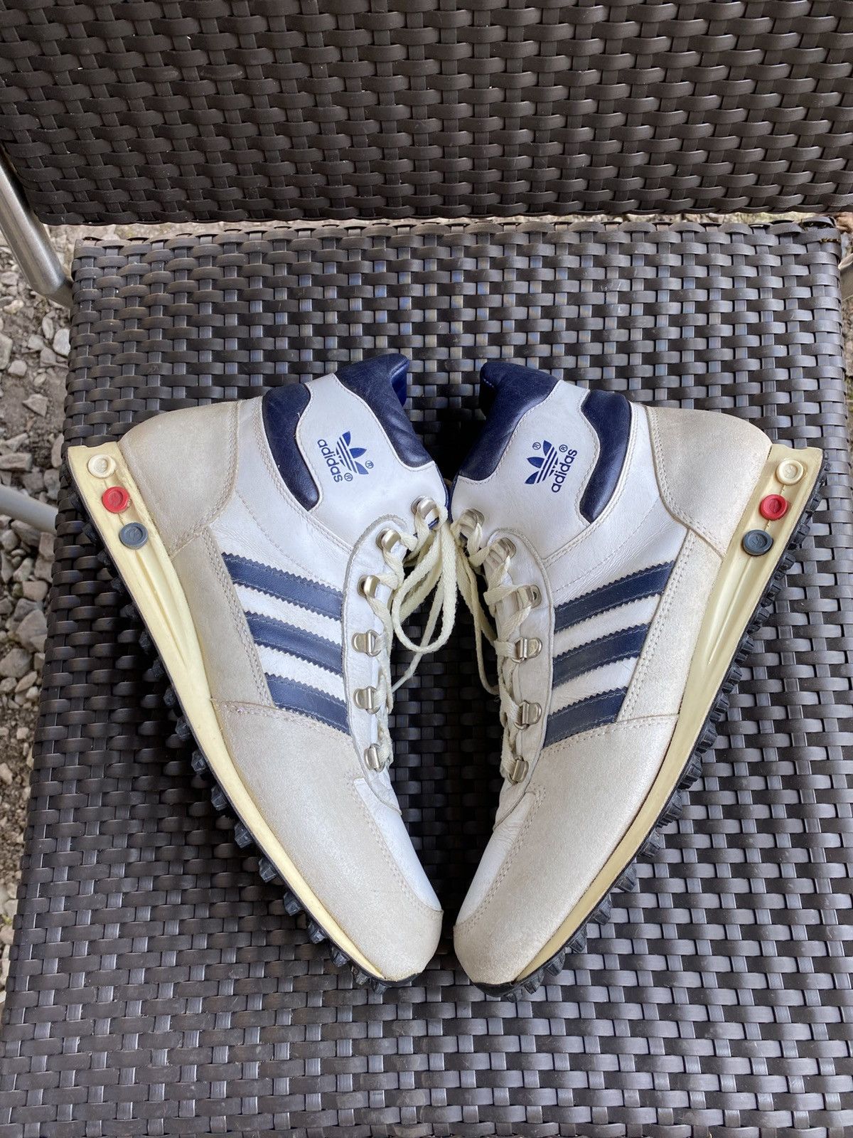 Vintage Vintage Adidas Jogging High Top Shoes Made in Slovenia Rare Size US 10 / EU 43 - 2 Thumbnail