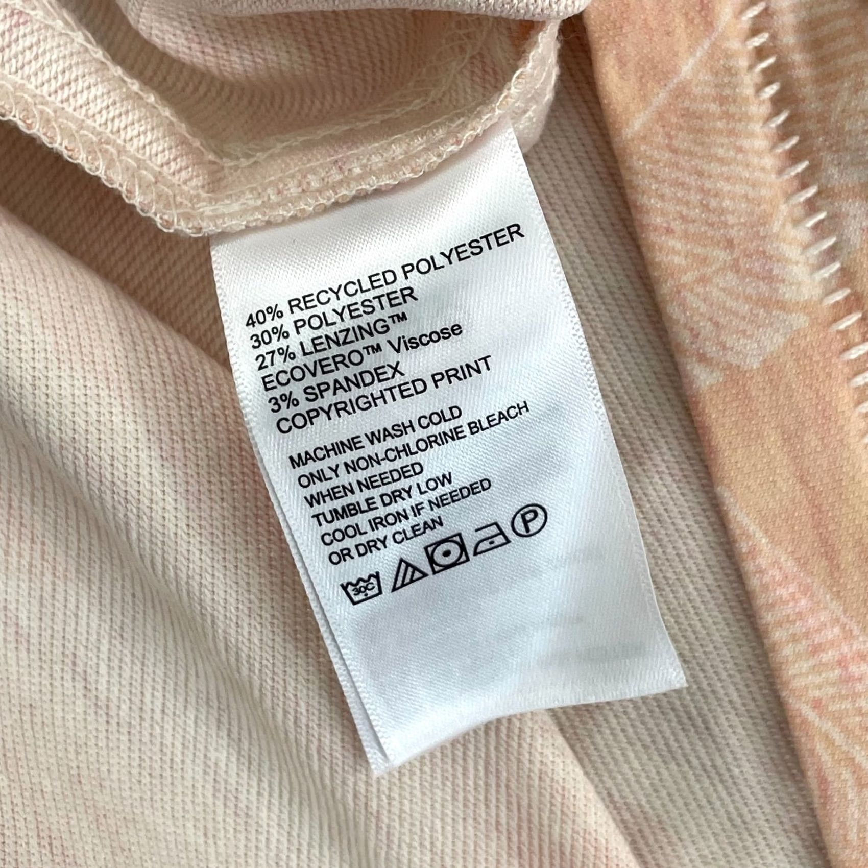 Tommy Bahama Tommy Bahama Grande Fronde V-Neck T-Shirt Men Medium Orange Palm Floral NWOT 2020s Beach Hawaii Shirt Mens Size US M / EU 48-50 / 2 - 7 Thumbnail
