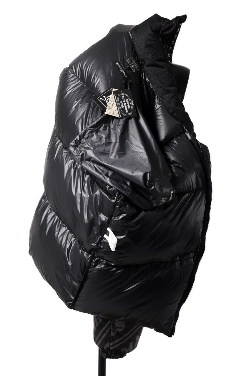 Rocky Mountain Featherbed × MASTERMIND WORLD DOWN JACKET