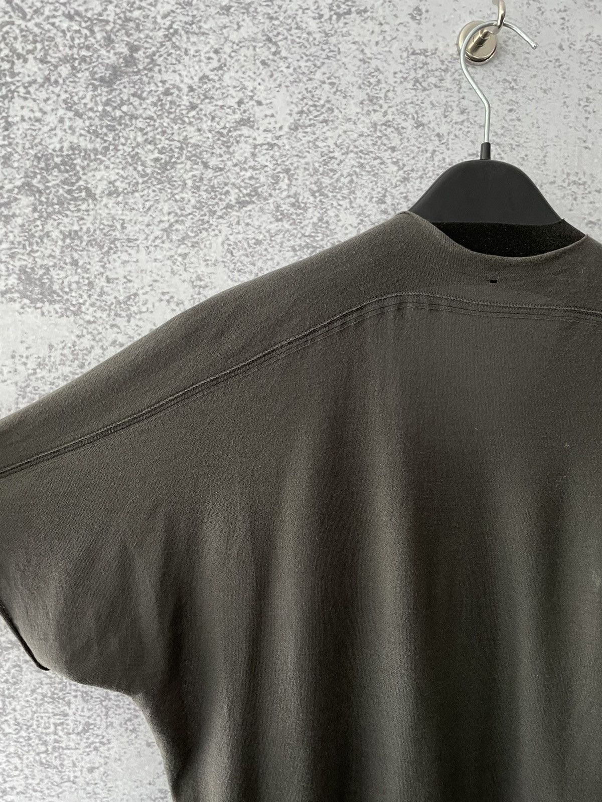 Label Under Construction LUC Grey Lightweight Cotton Arched Tshirt Size US L / EU 52-54 / 3 - 7 Thumbnail