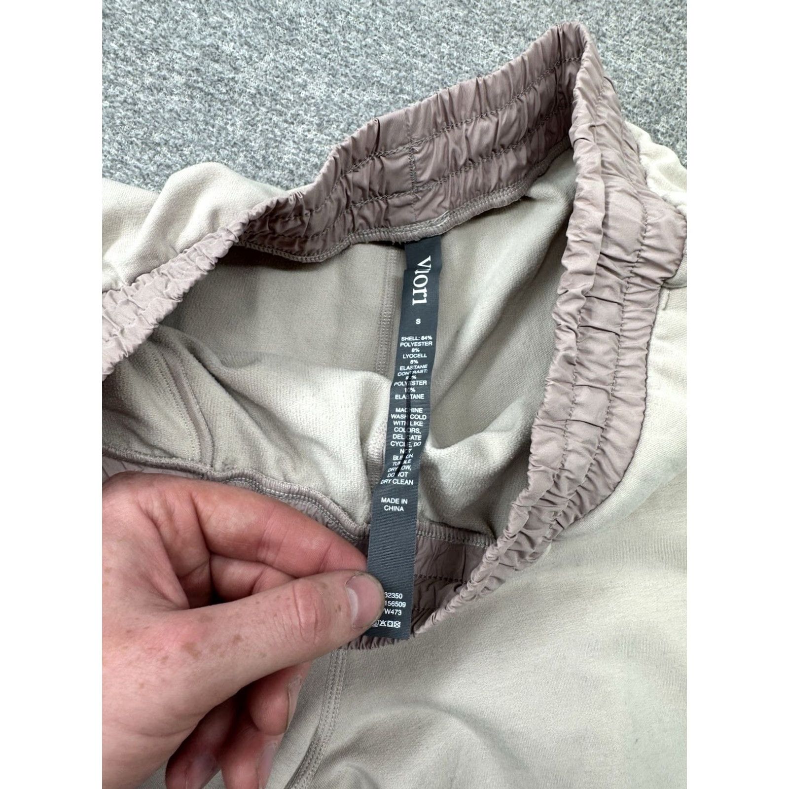 Vuori Vuori Vista Jogger Small 26” Inseam Beige Oyster Heather Womens Jogger Athletic Tapered Activewear Casual Modern Athleisure Size 28" / US 6 / IT 42 - 7 Thumbnail