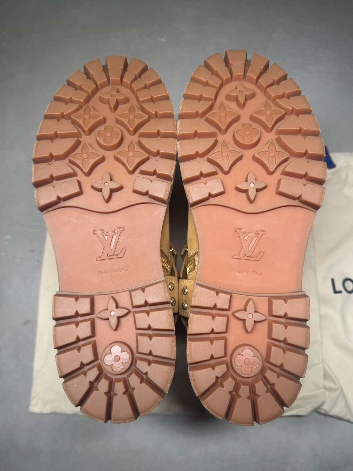 Louis Vuitton Louis Vuitton timberland Size US 9 / EU 42 - 10 Thumbnail