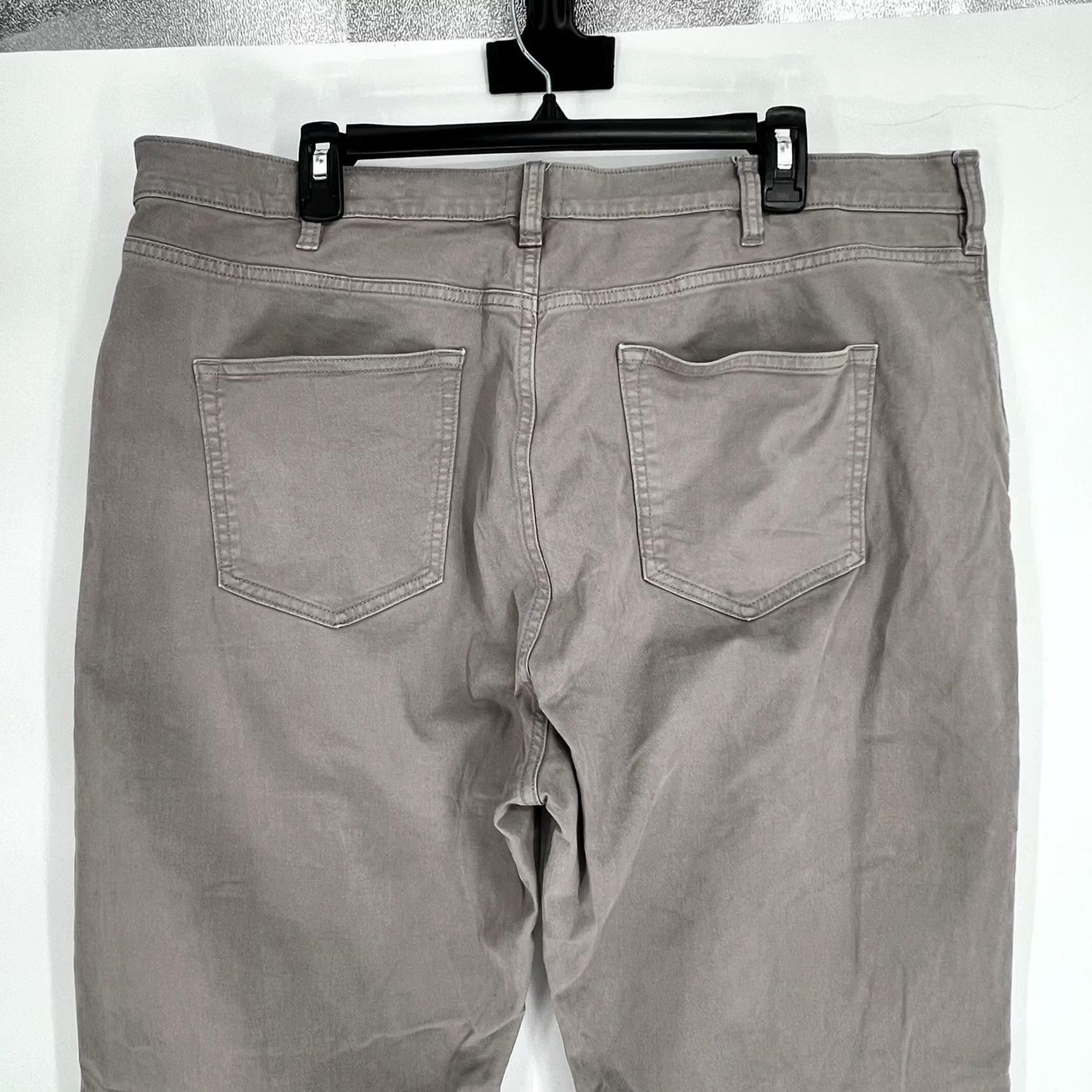 Flint And Tinder Flint and Tinder 365 5-Pocket Pant Mens Beige Tan Tapered Flat Front 5-Pocket Chino Pants 38x34 Regular Rise Mid-Patrick? Size US 38 / EU 54 - 6 Thumbnail