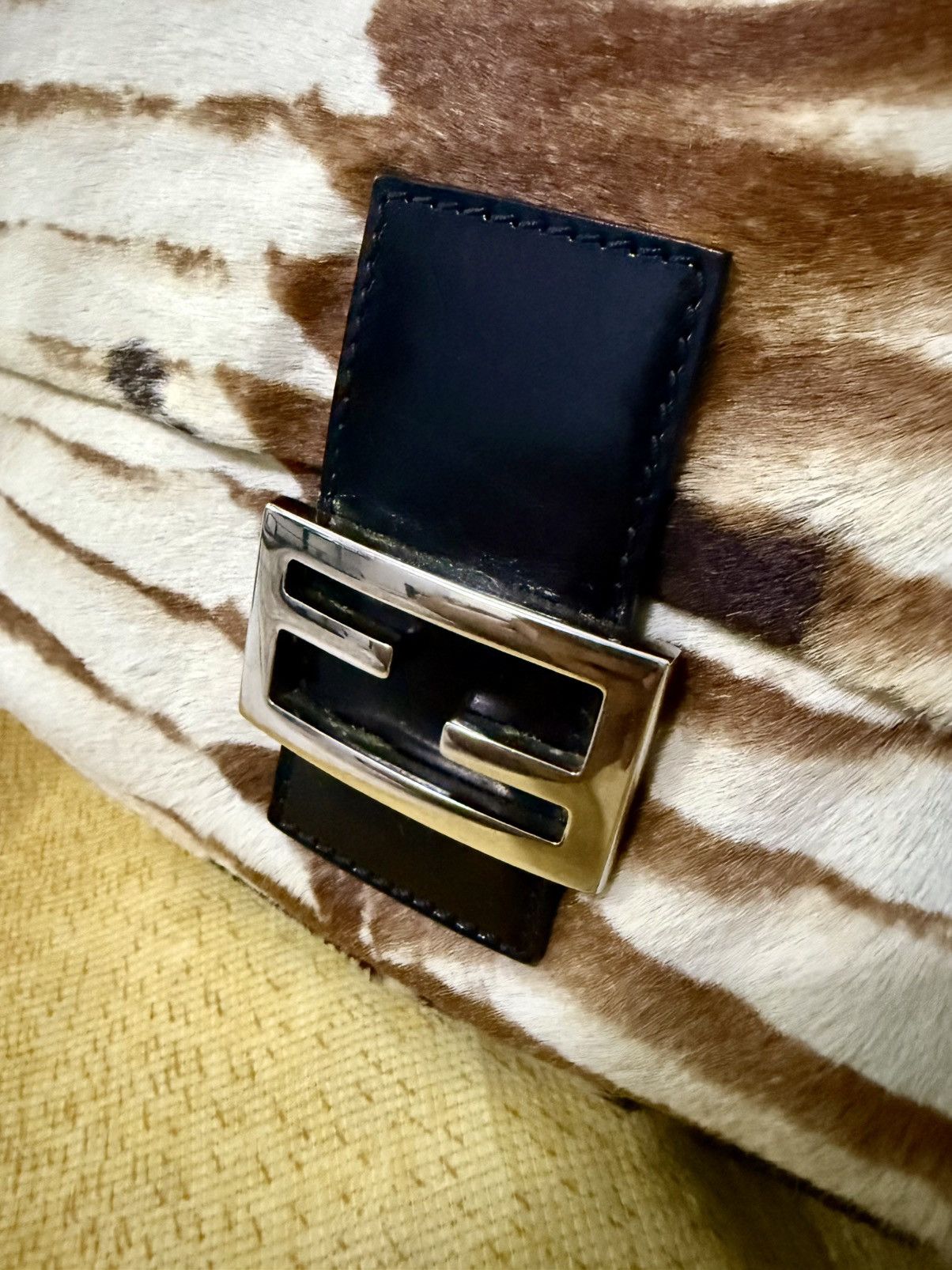 Fendi Rare Vintage Fendi Calf Hair Mamma Baguette Bag Size ONE SIZE - 11 Thumbnail