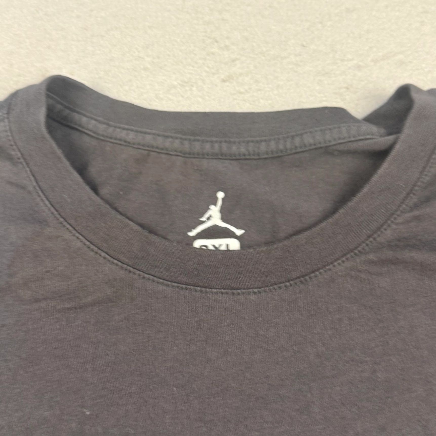 Jordan Brand Jordan Shirt Mens 3XL Black Long Sleeve Graphic Tee Photo Sleeve Nike Size US XXL / EU 58 / 5 - 3 Thumbnail