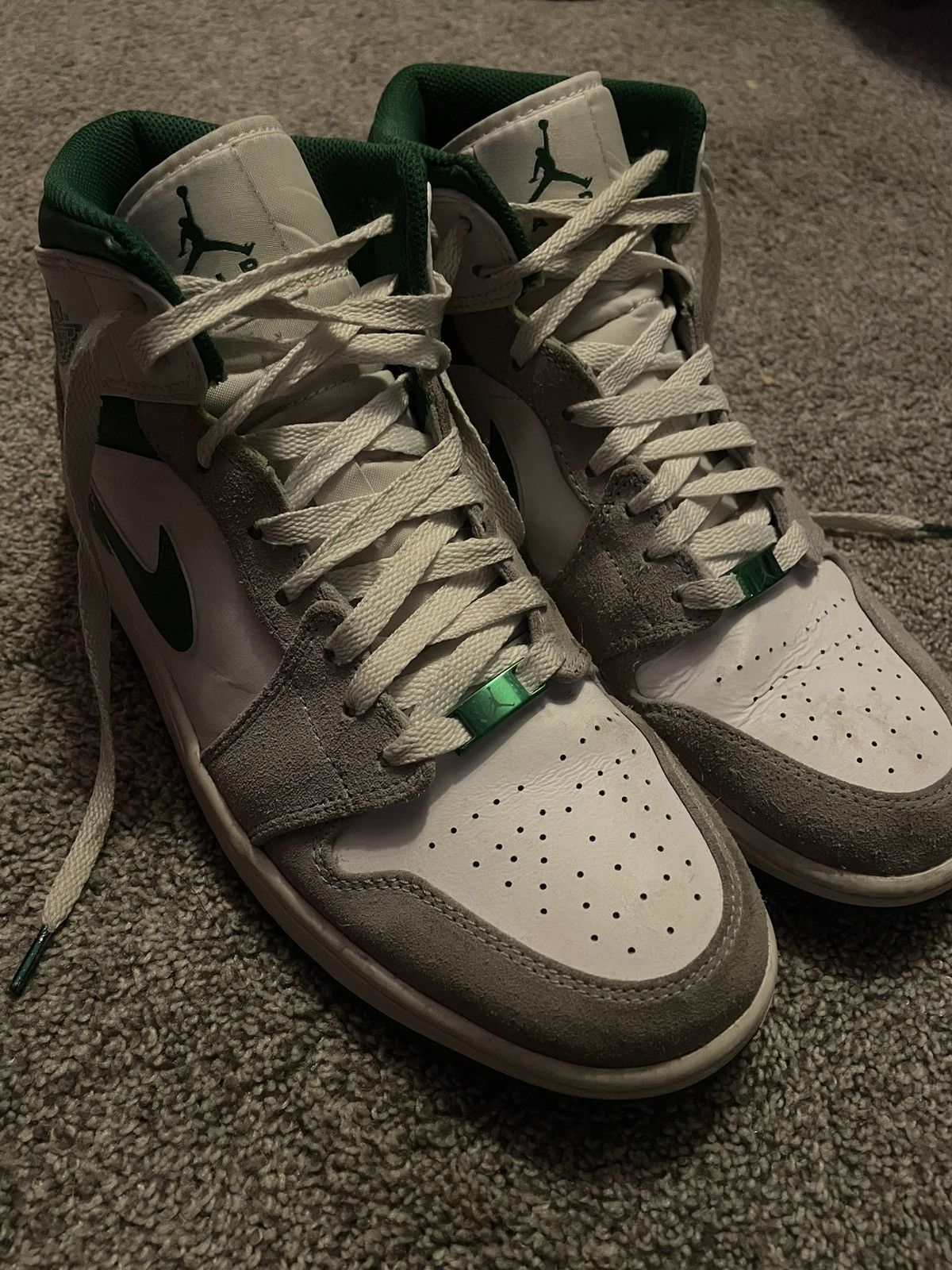 Nike Jordan mid SE Size US 10 / EU 43 - 2 Thumbnail